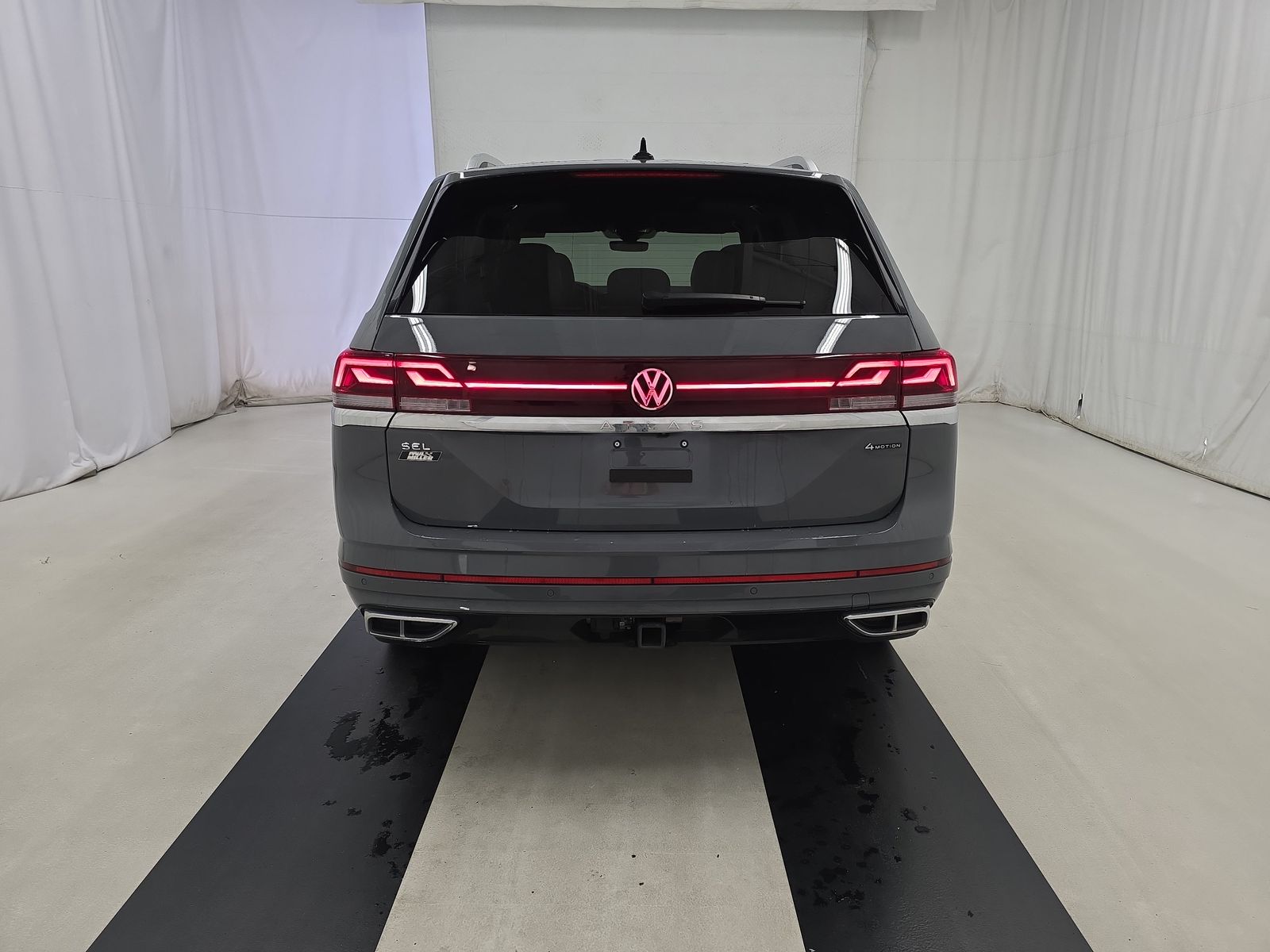 2025 Volkswagen Atlas 2.0T SEL Premium R-Line AWD
