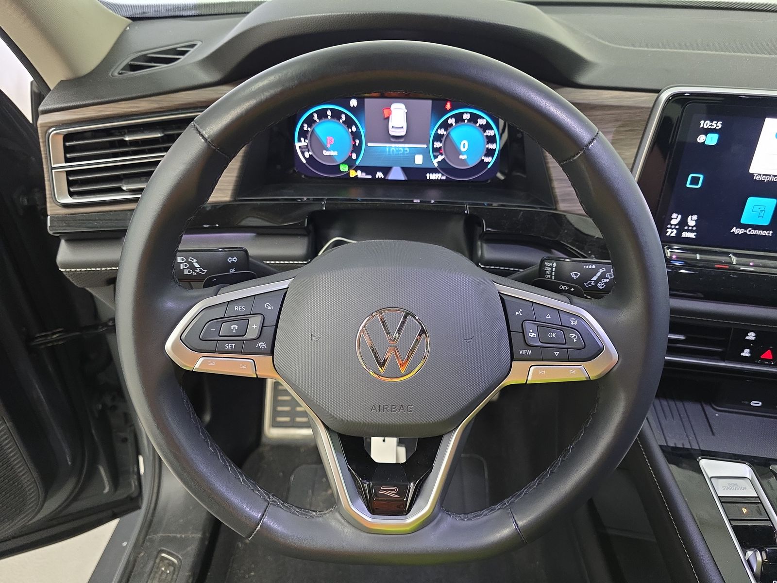 2025 Volkswagen Atlas 2.0T SEL Premium R-Line AWD