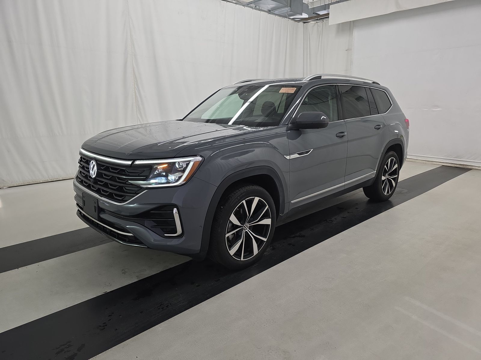 2025 Volkswagen Atlas 2.0T SEL Premium R-Line AWD