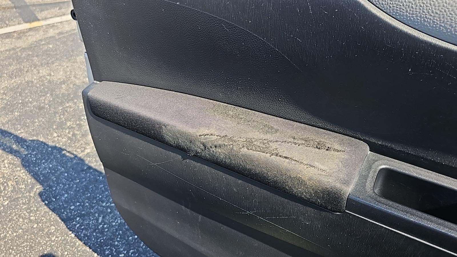 2014 Toyota Yaris L FWD