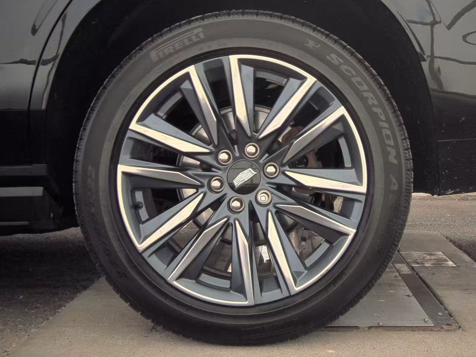 2022 Cadillac Escalade Sport Platinum AWD