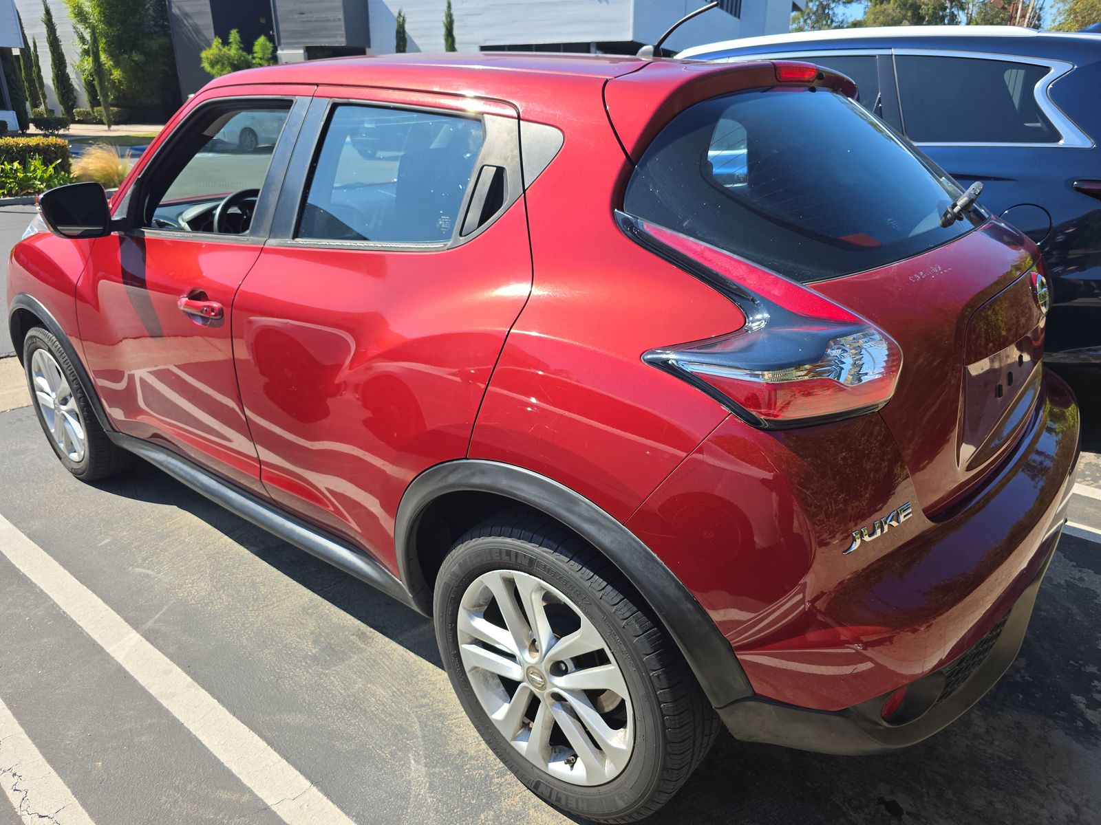 2017 Nissan JUKE S FWD