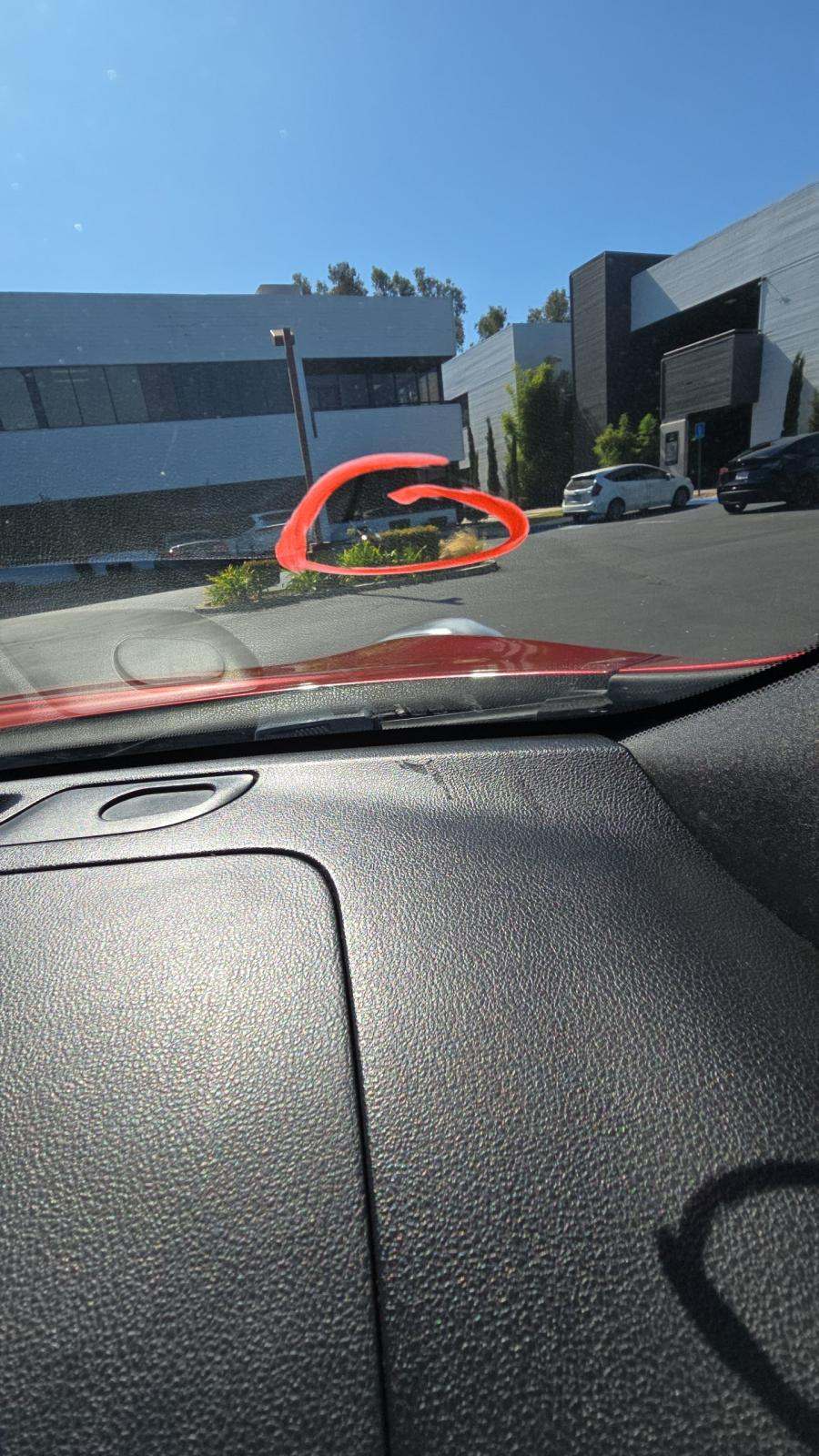 2017 Nissan JUKE S FWD
