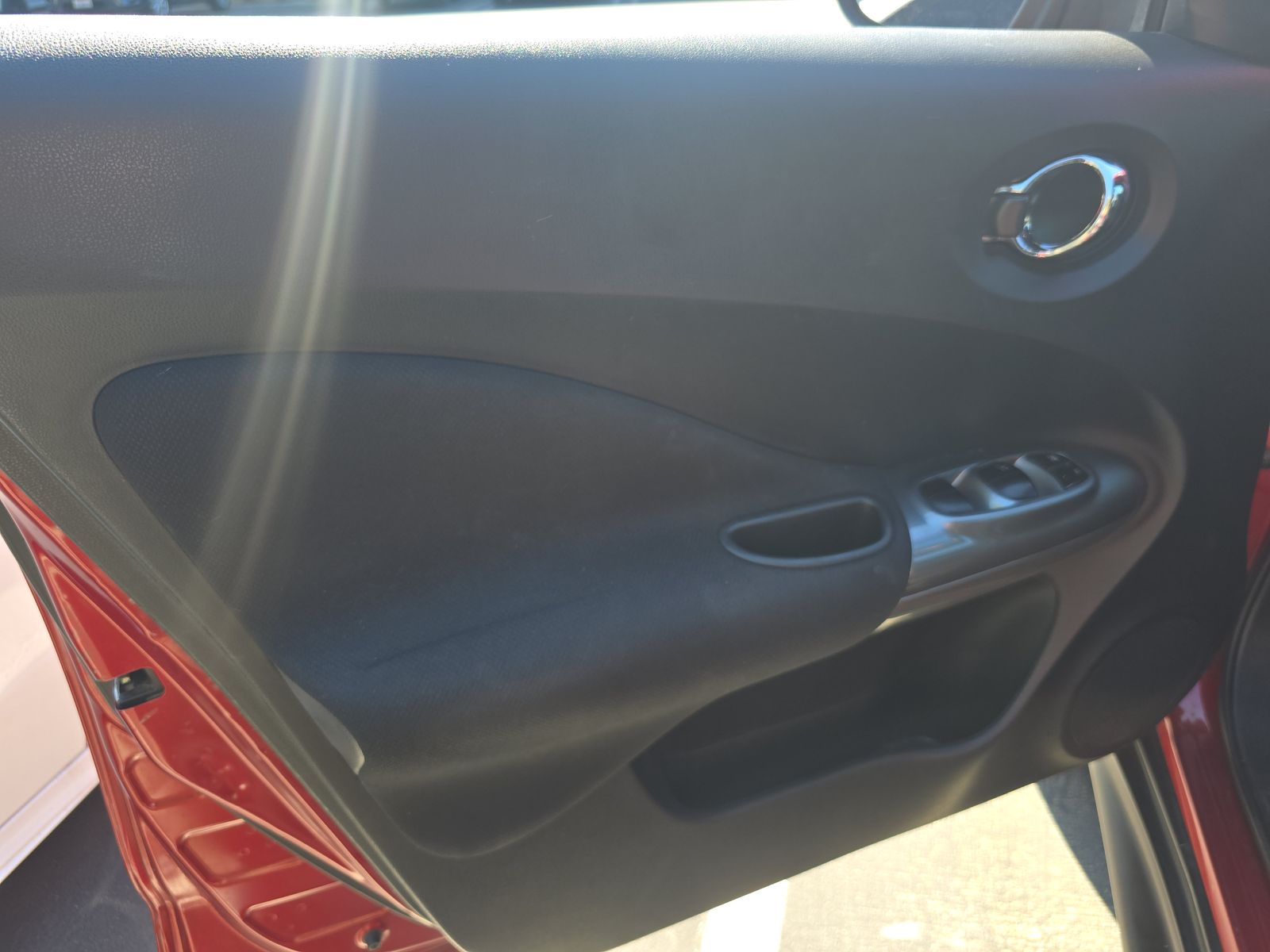 2017 Nissan JUKE S FWD
