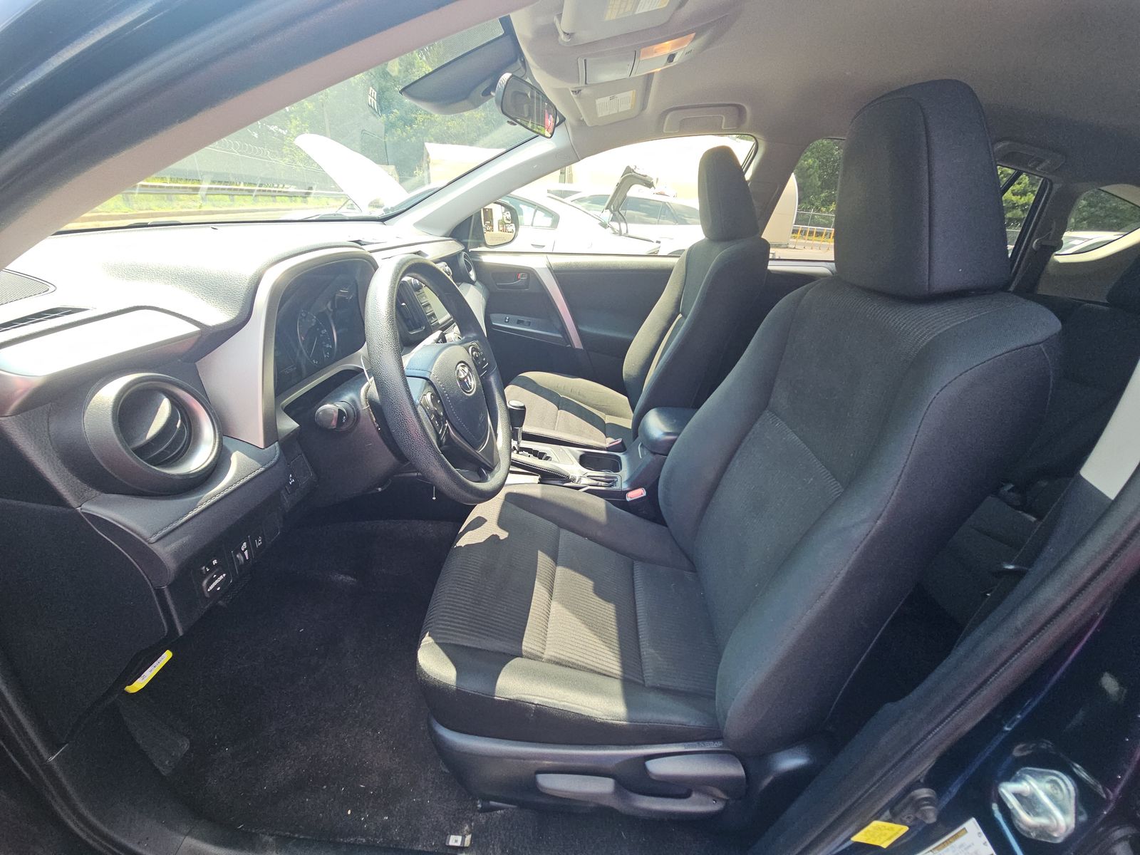 2018 Toyota RAV4 LE AWD