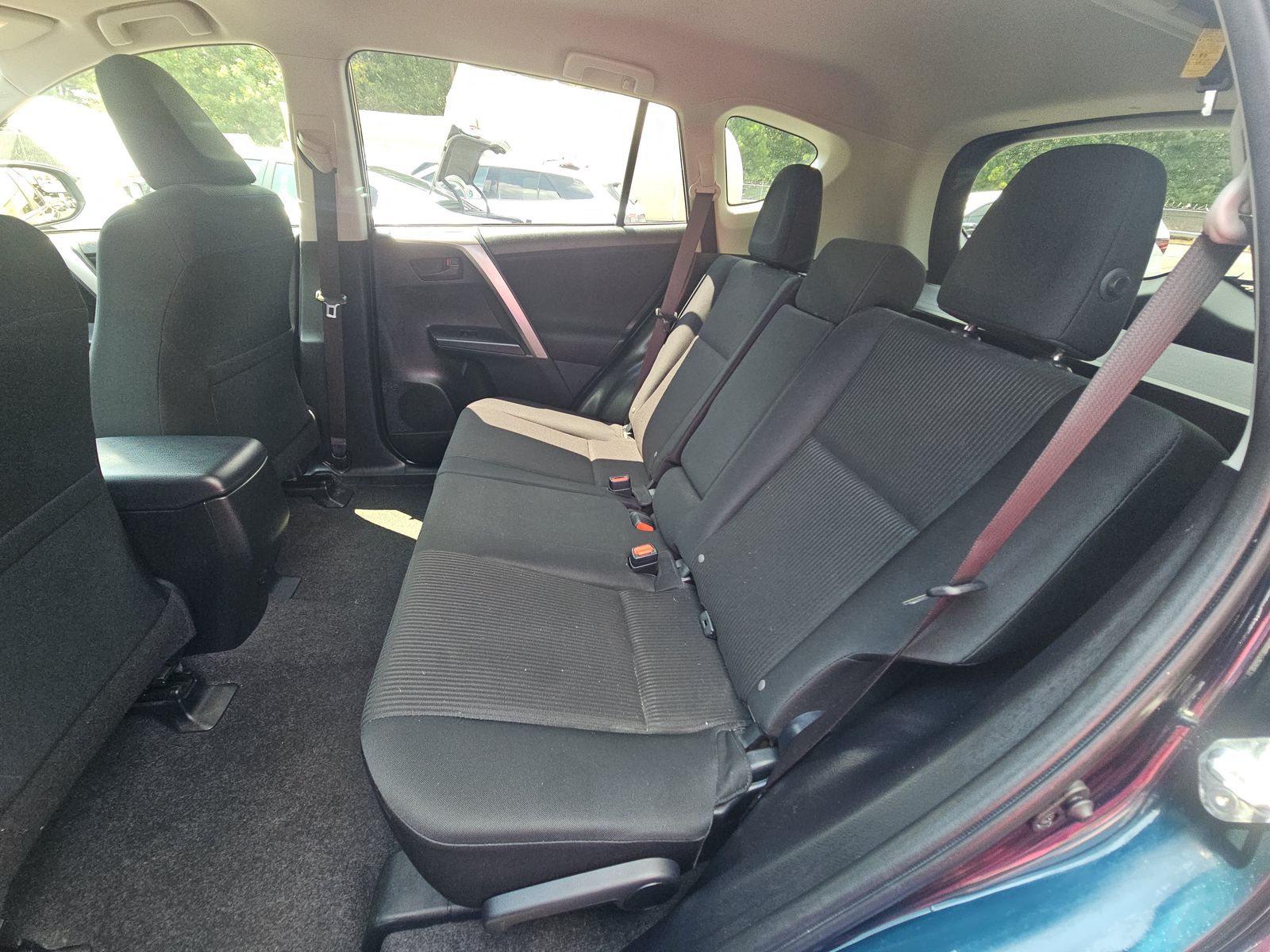2018 Toyota RAV4 LE AWD