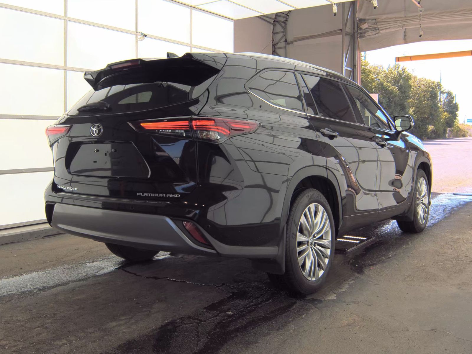 2024 Toyota Highlander Platinum AWD