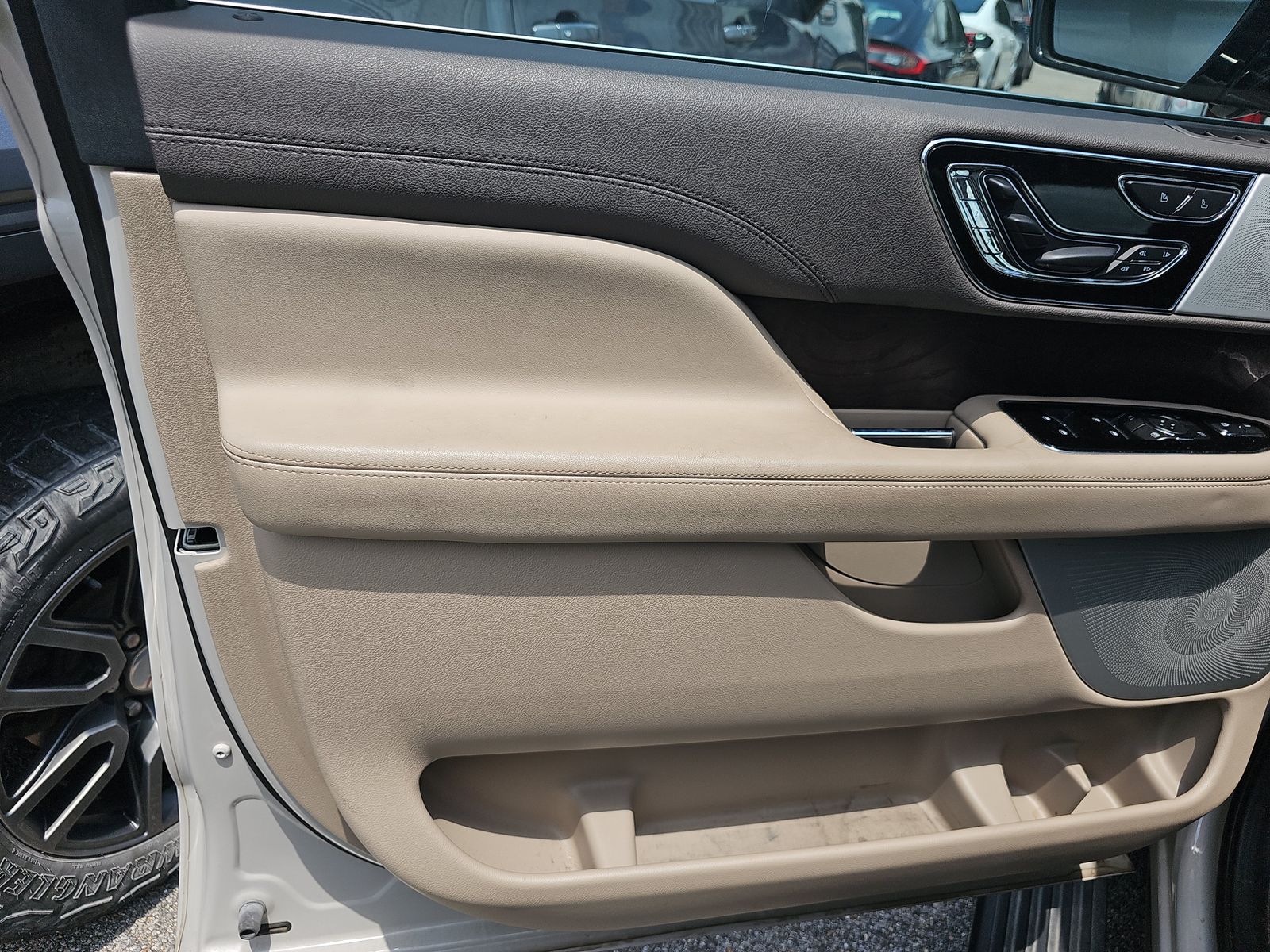 2023 Lincoln Navigator Reserve RWD