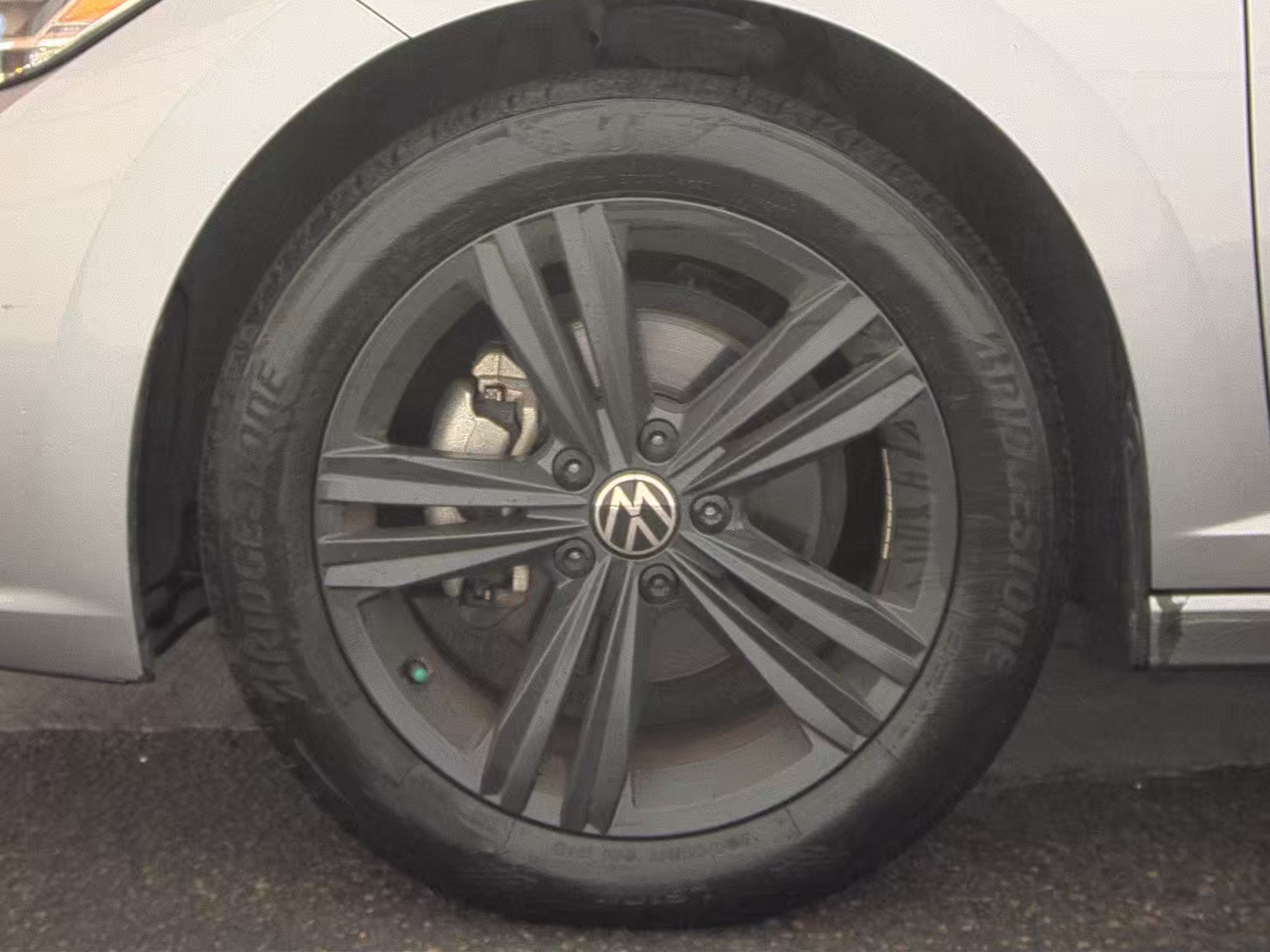 2022 Volkswagen Jetta 1.5T SE FWD