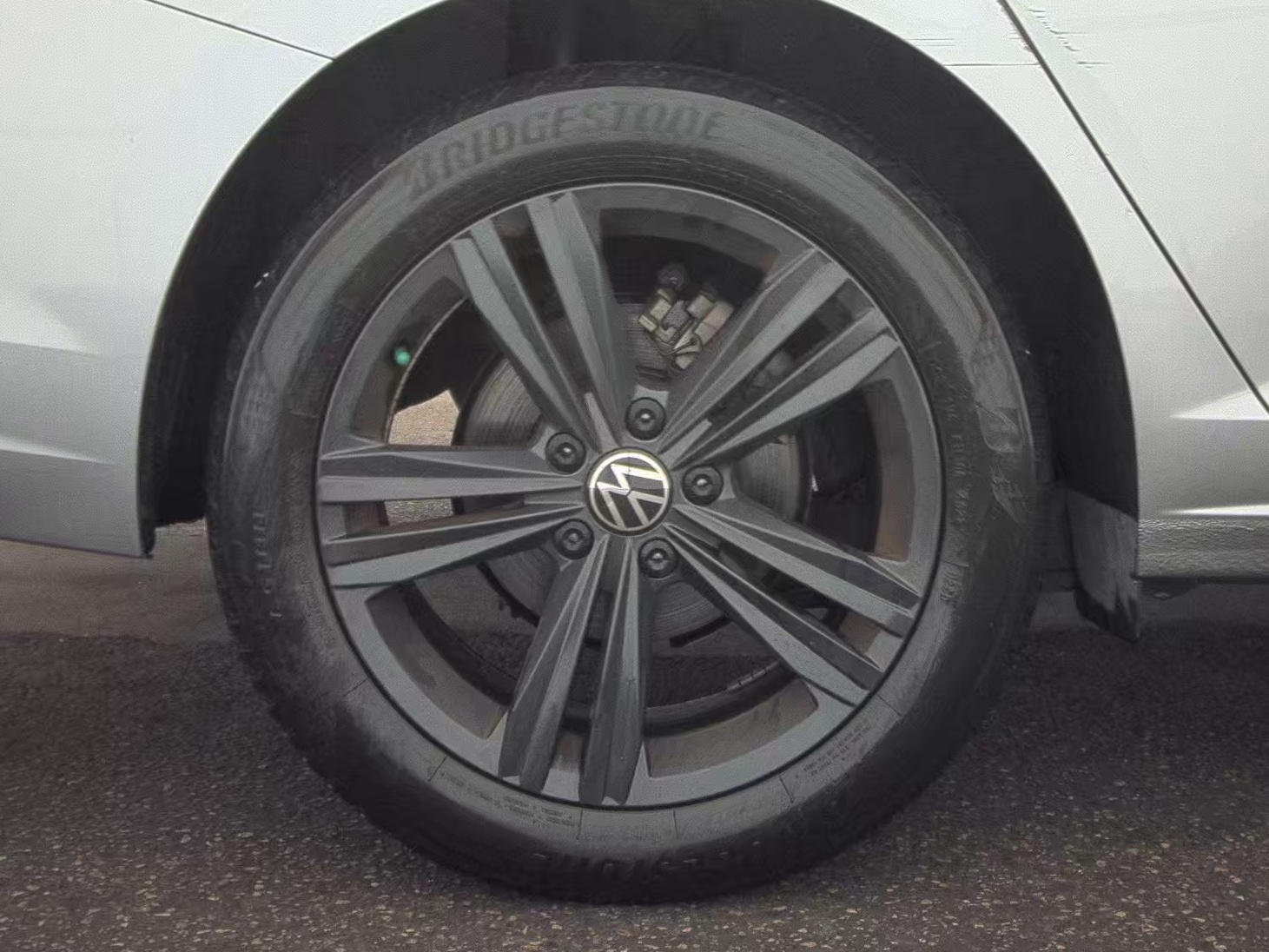 2022 Volkswagen Jetta 1.5T SE FWD