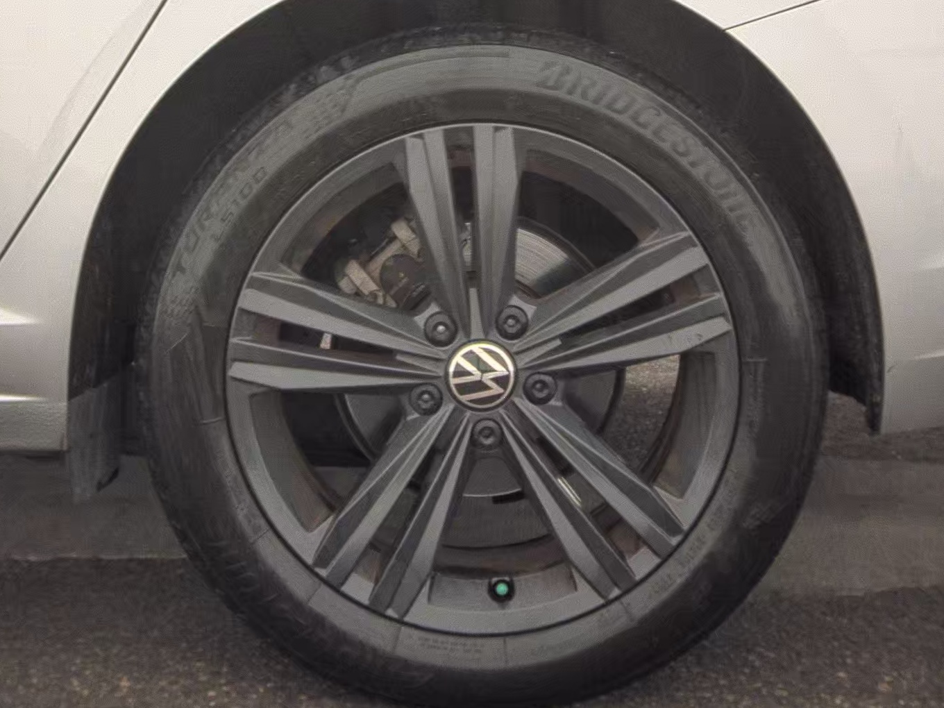 2022 Volkswagen Jetta 1.5T SE FWD