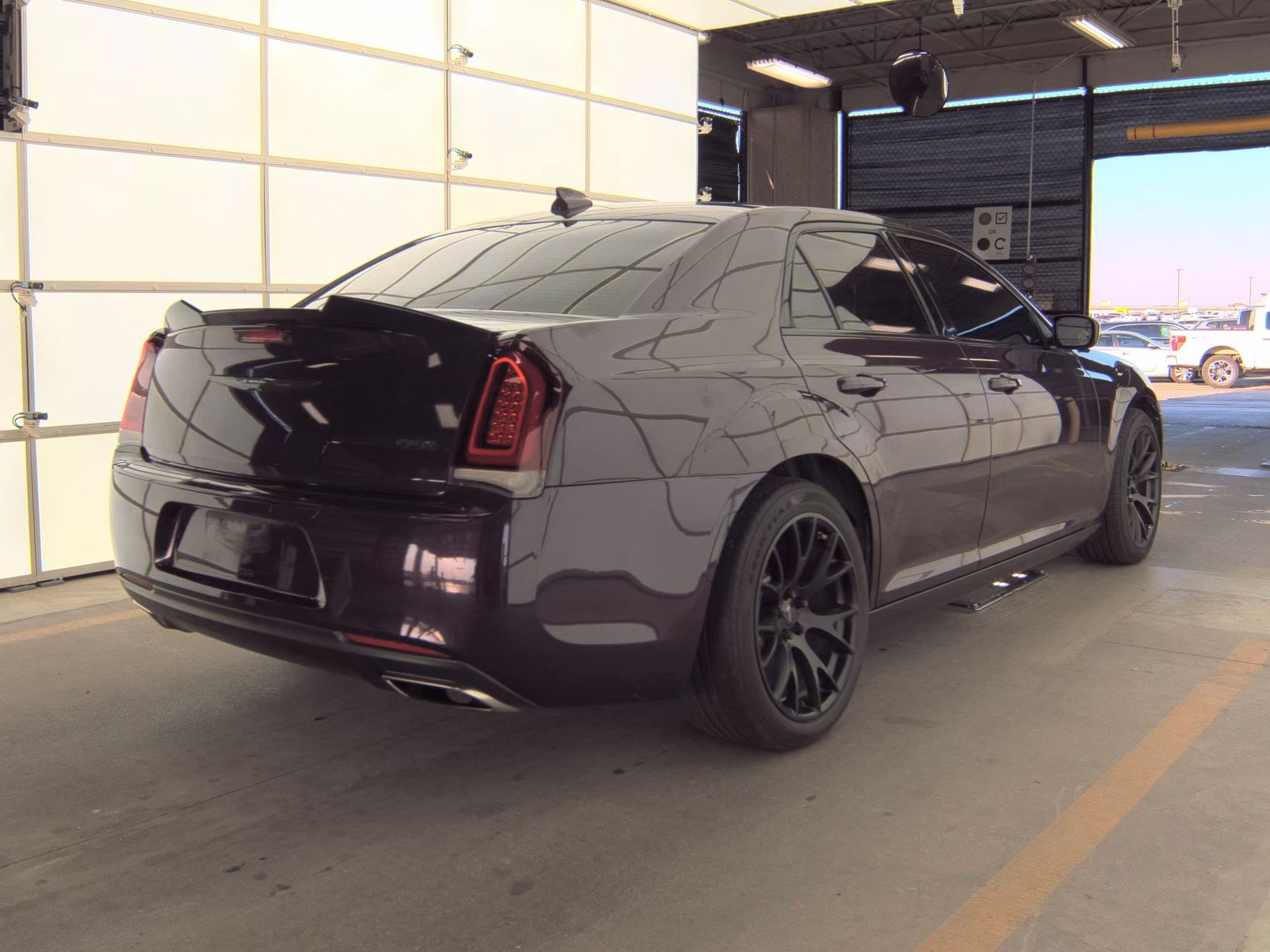 2021 Chrysler 300 Touring RWD