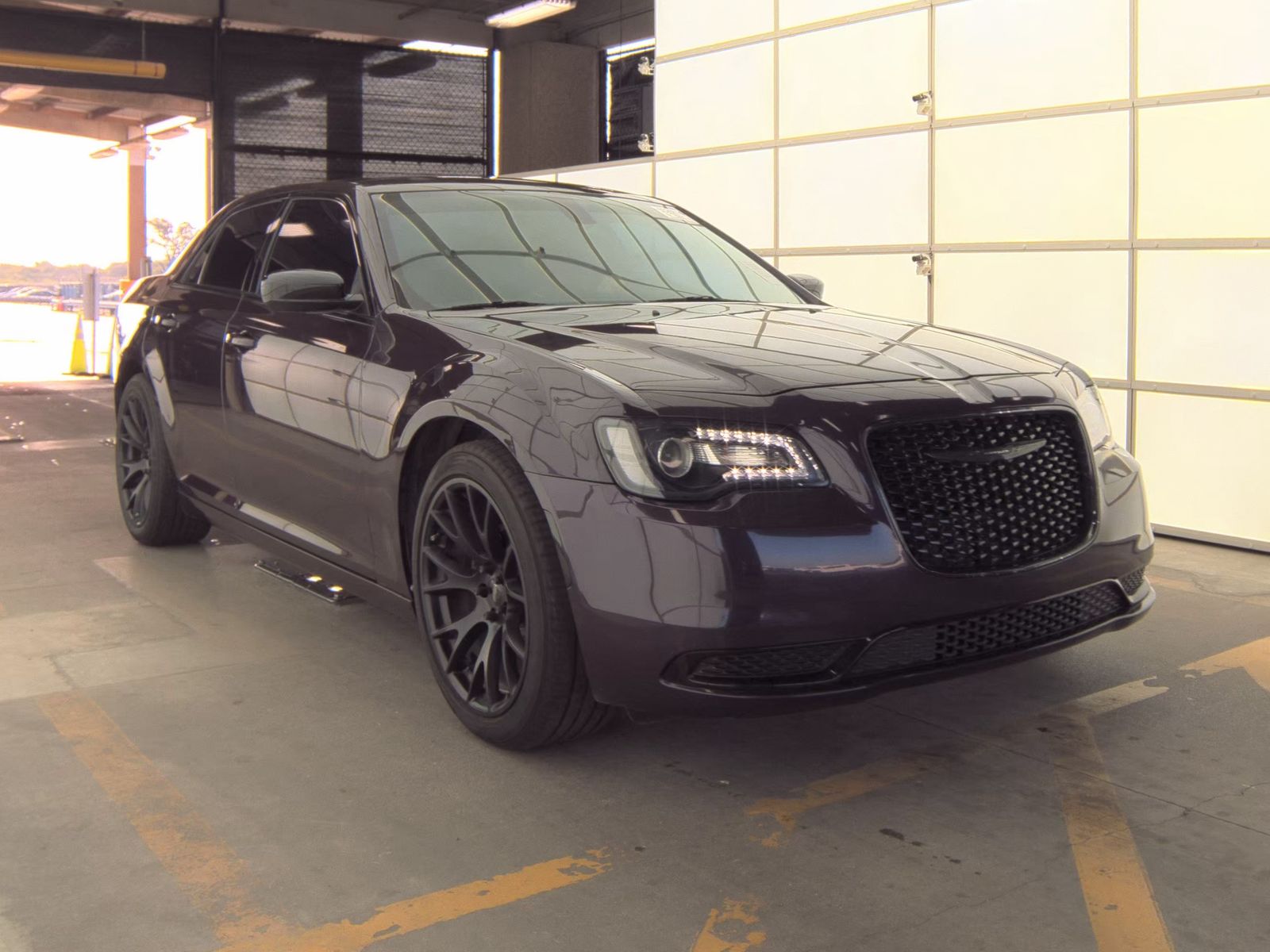 2021 Chrysler 300 Touring RWD