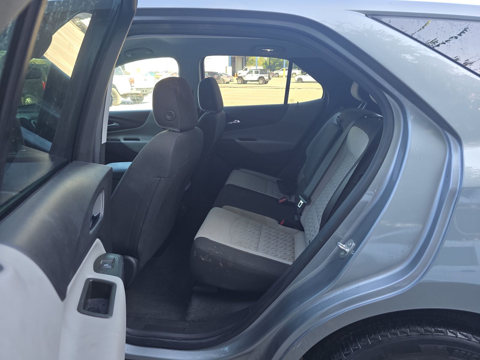 2023 Chevrolet Equinox LS FWD