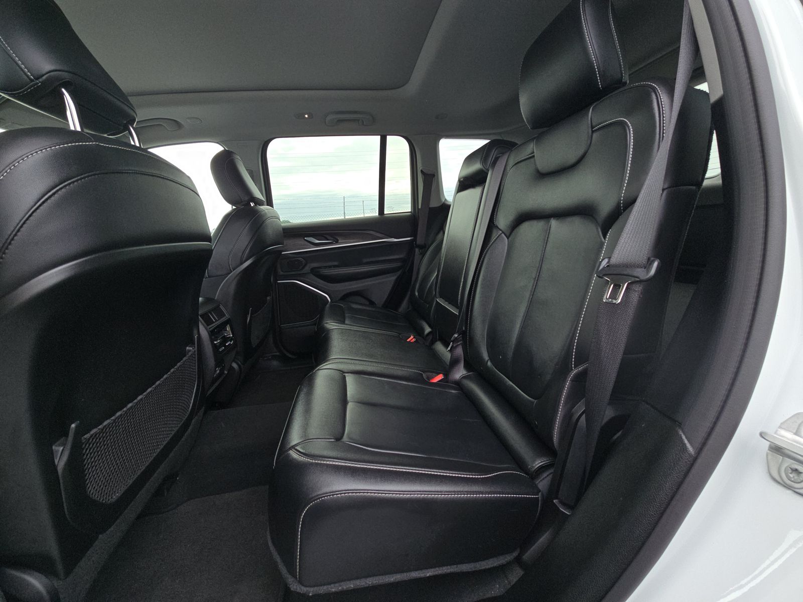 2022 Jeep Grand Cherokee Limited AWD