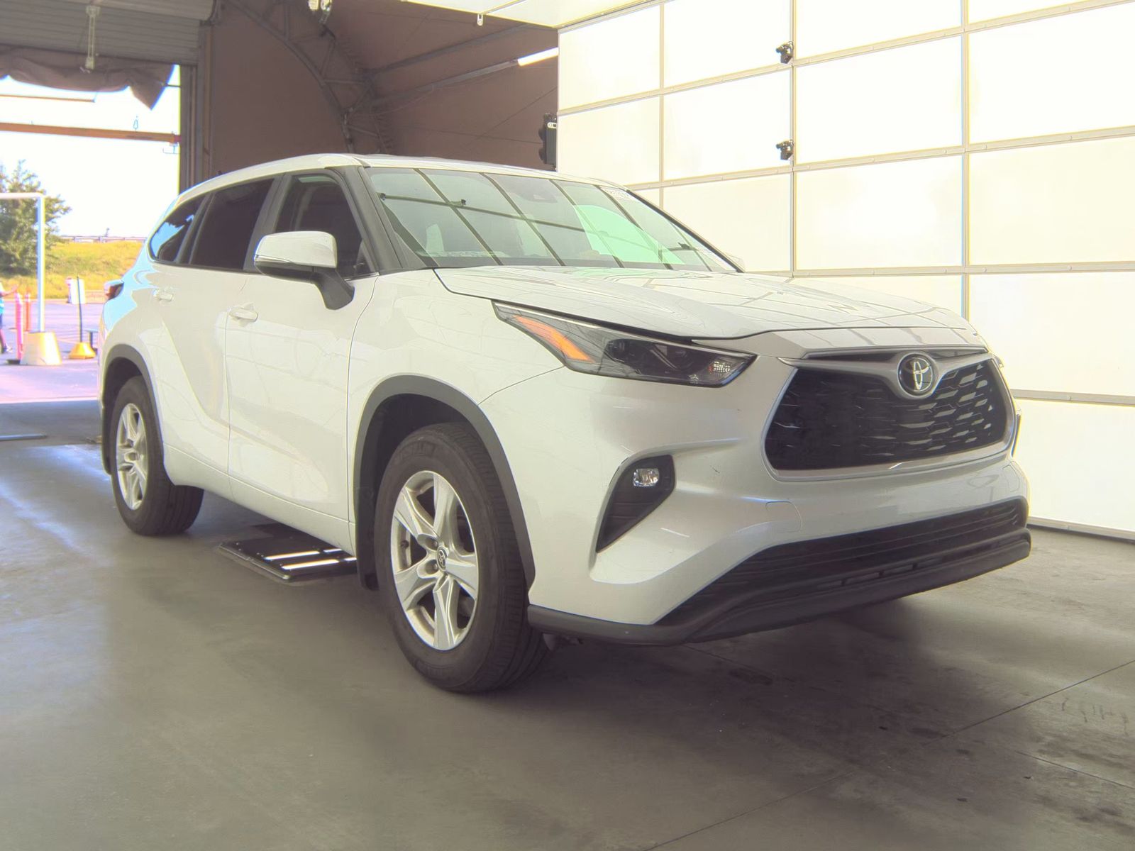 2024 Toyota Highlander LE AWD