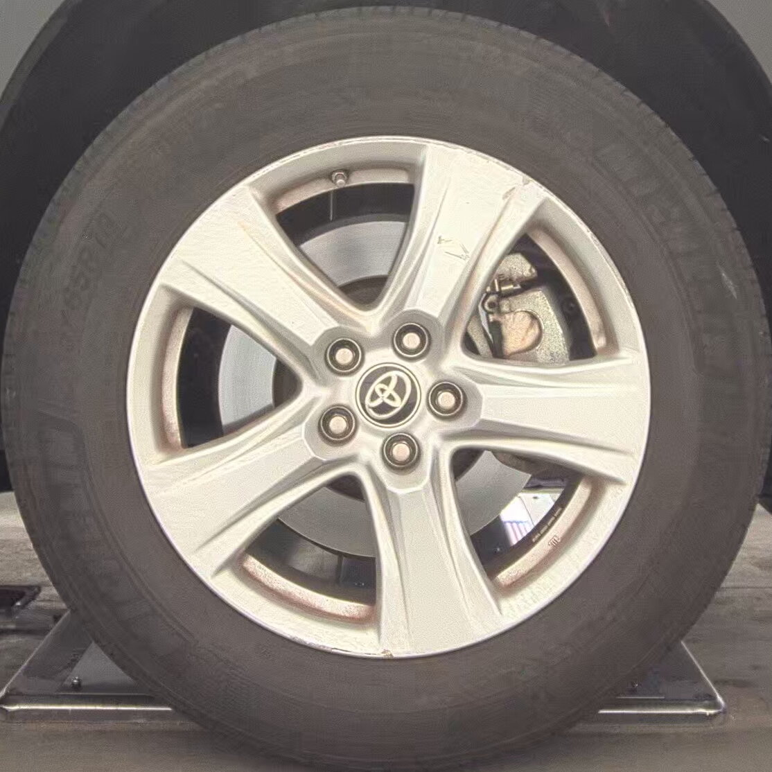 2024 Toyota Highlander LE AWD