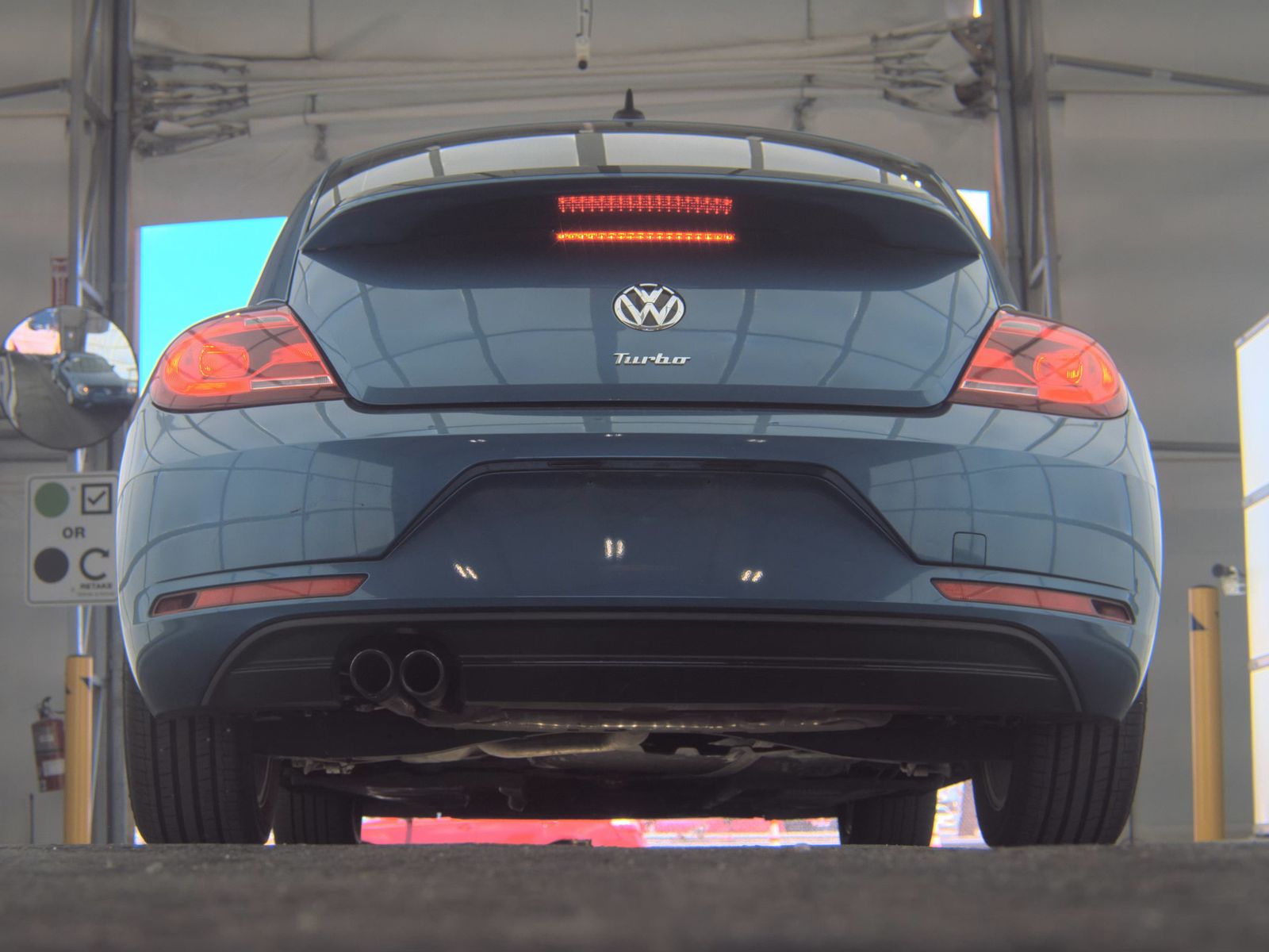 2018 Volkswagen Beetle 2.0T S FWD