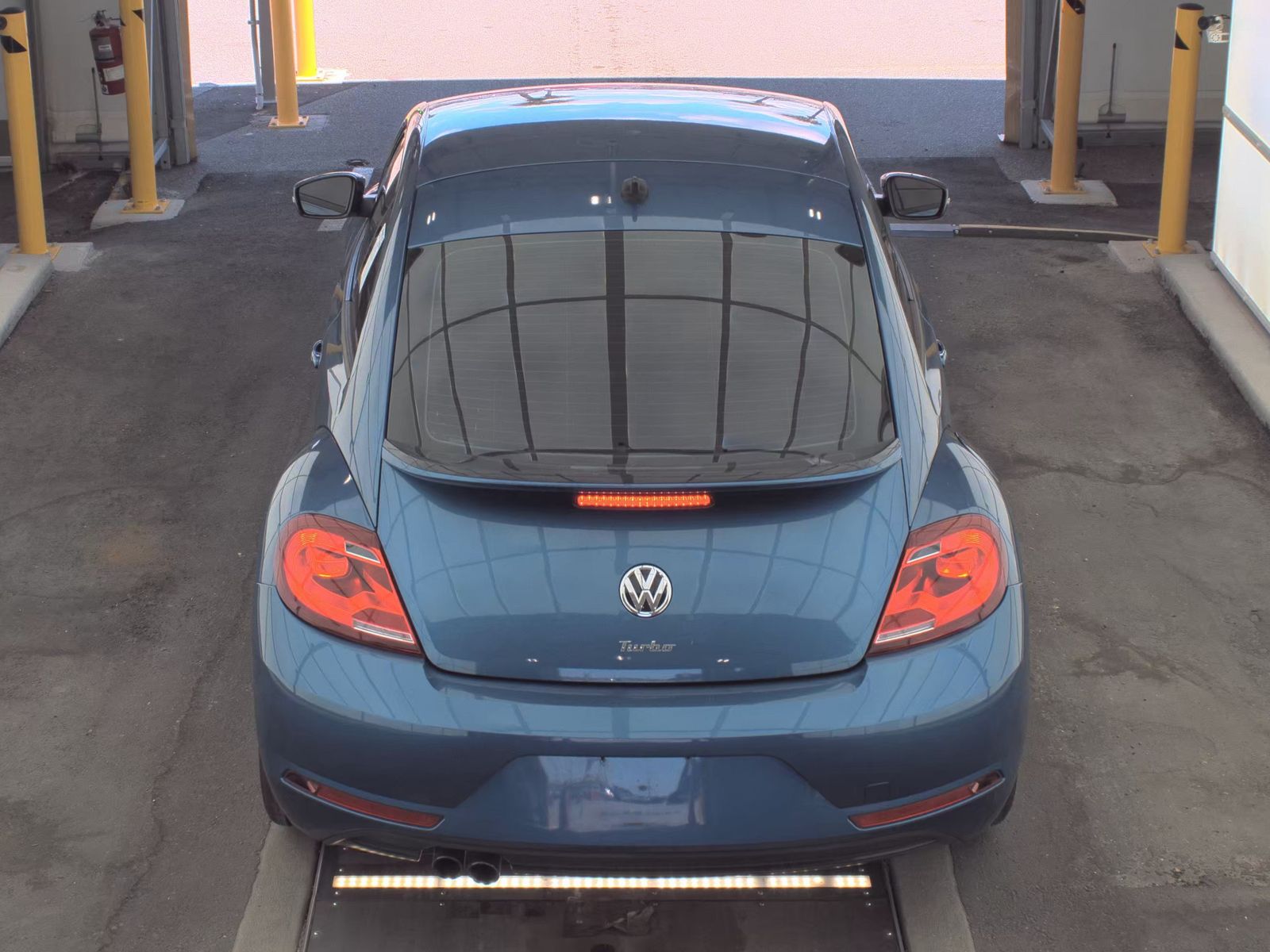 2018 Volkswagen Beetle 2.0T S FWD