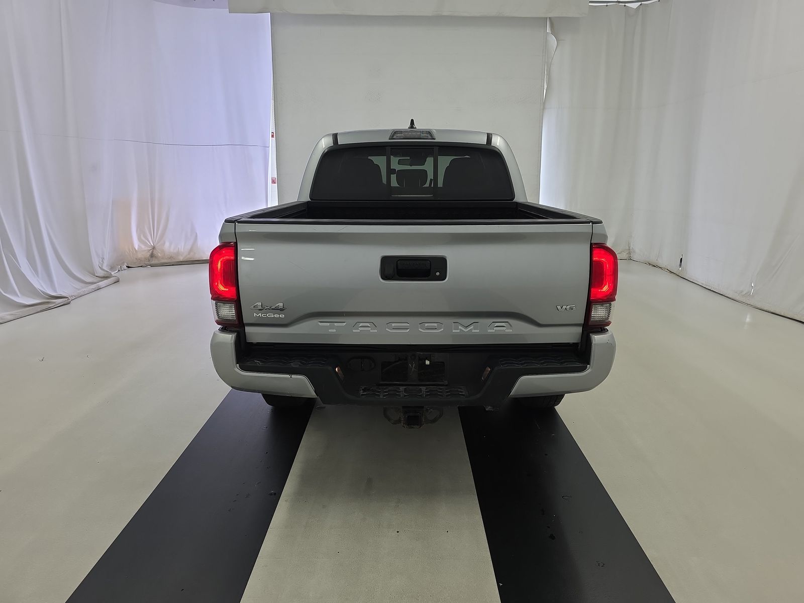 2022 Toyota Tacoma SR AWD