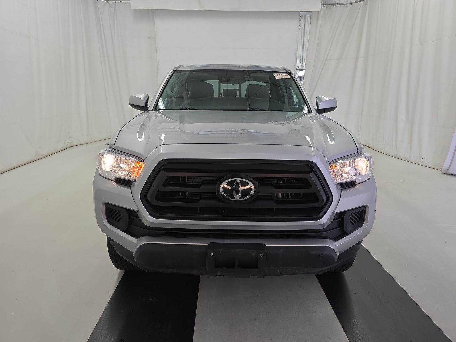 2022 Toyota Tacoma SR AWD