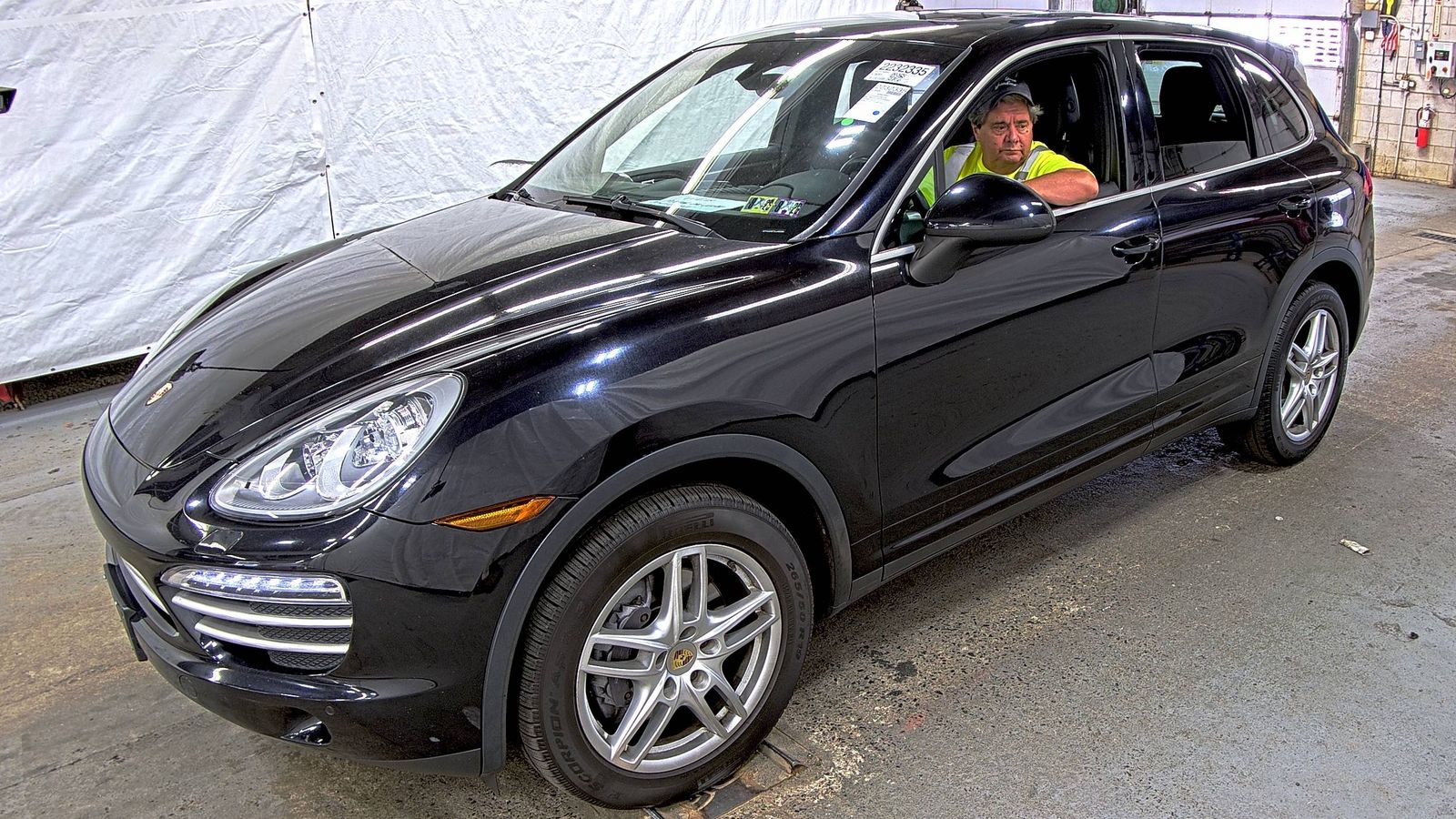 2014 Porsche Cayenne Platinum Ed.