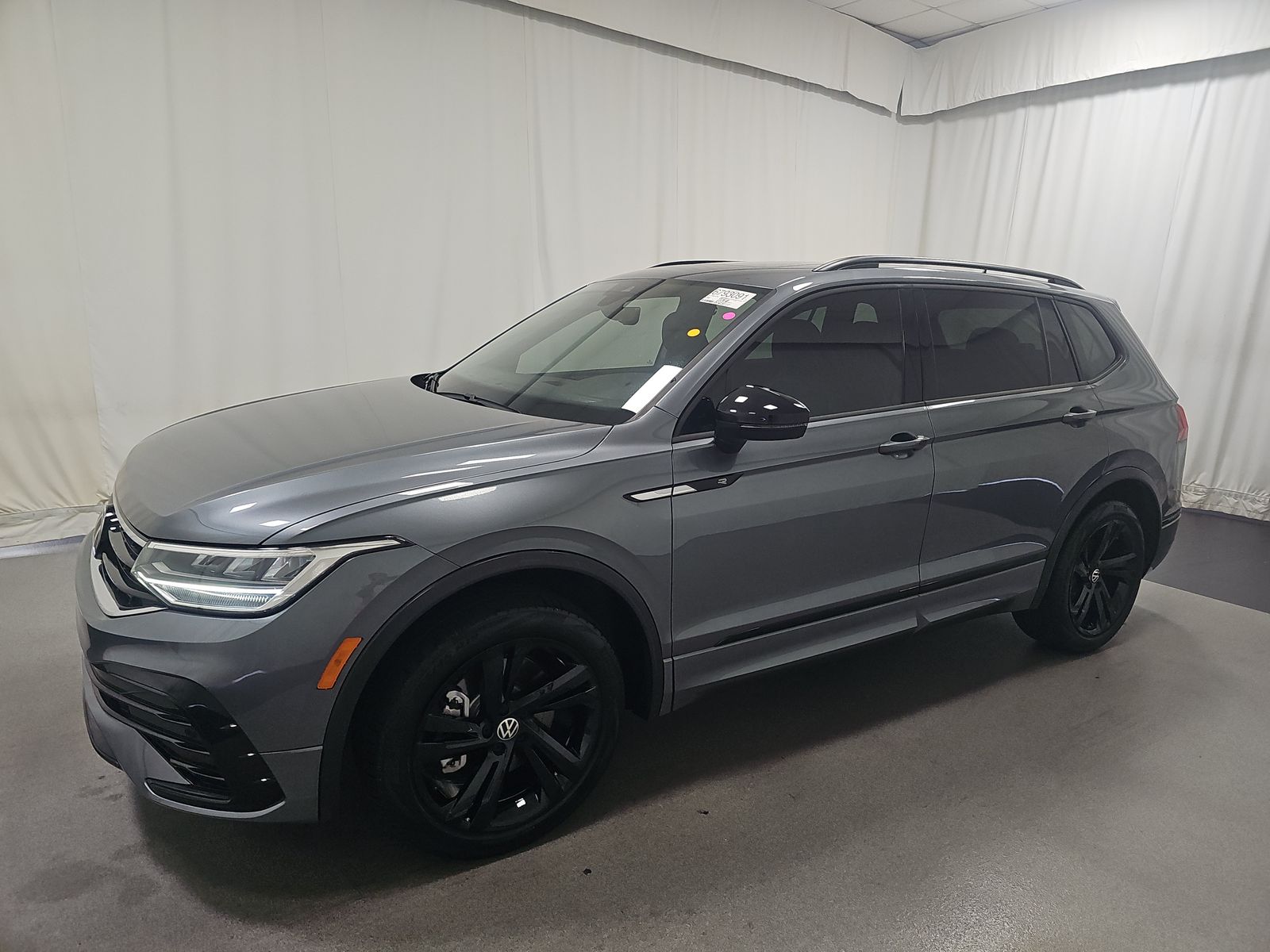 2023 Volkswagen Tiguan 2.0T SE R-Line Black FWD