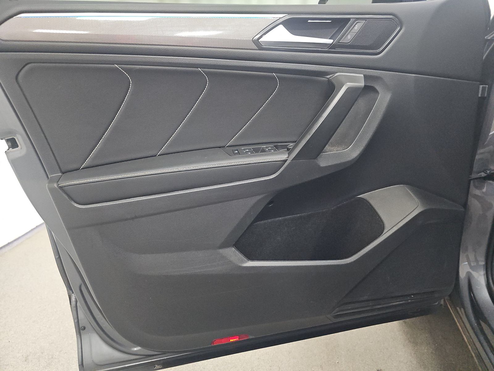 2023 Volkswagen Tiguan 2.0T SE R-Line Black FWD