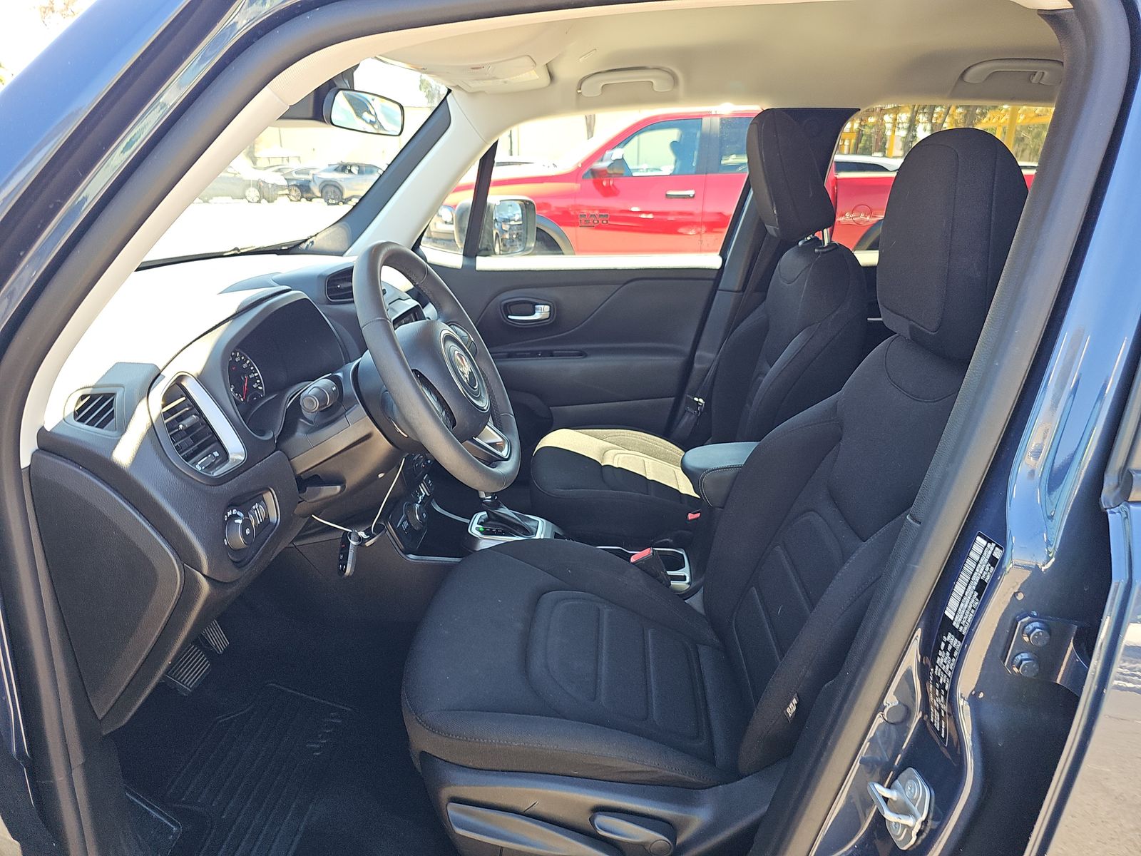 2022 Jeep Renegade Latitude AWD