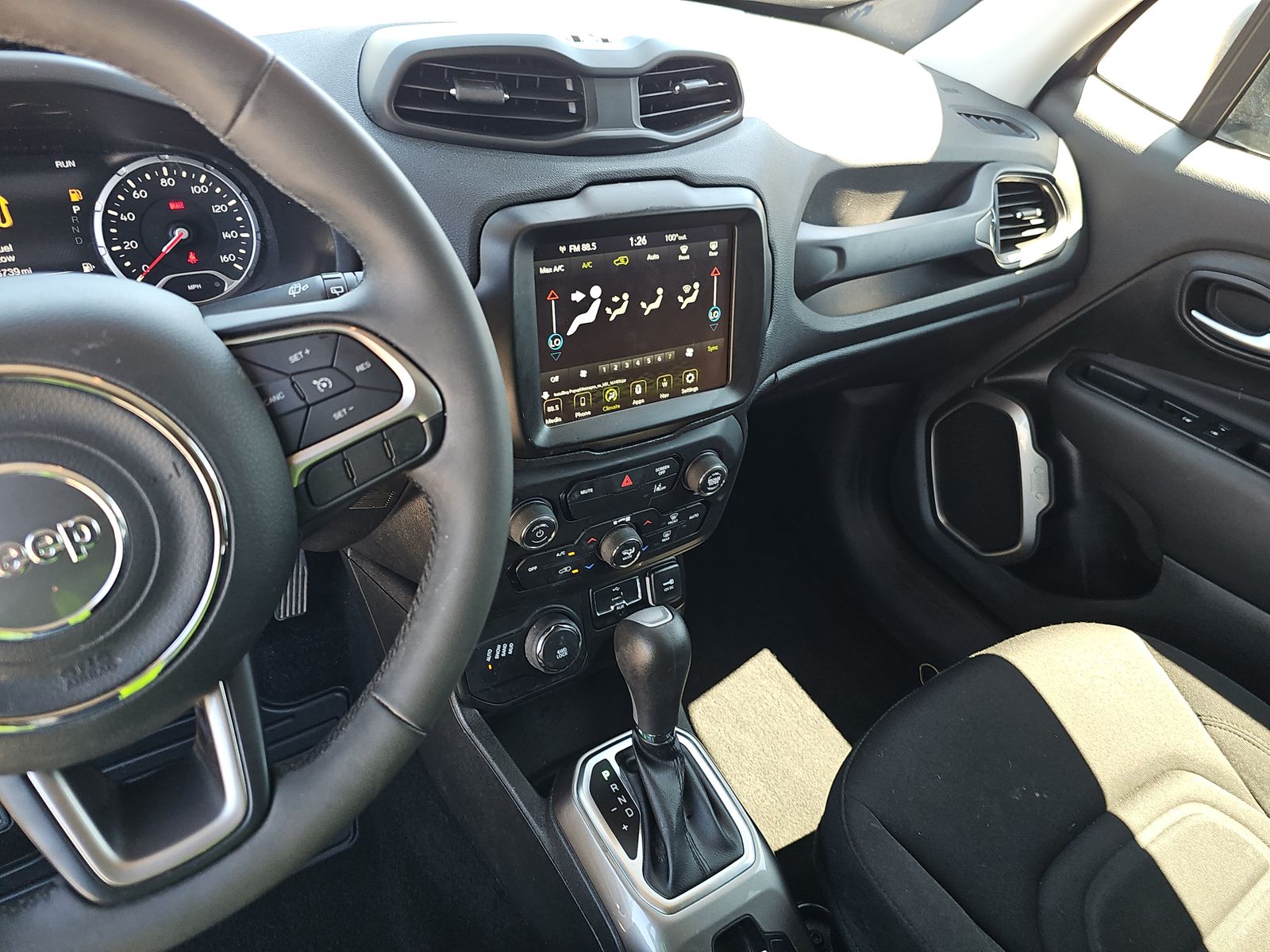 2022 Jeep Renegade Latitude AWD