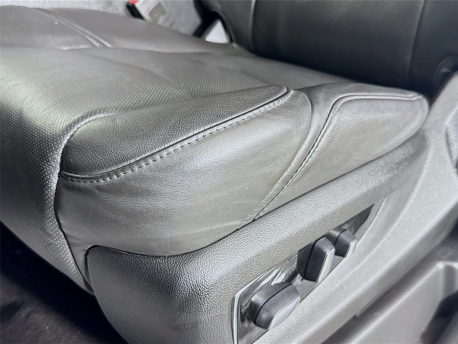 2020 Cadillac Escalade Premium Luxury RWD