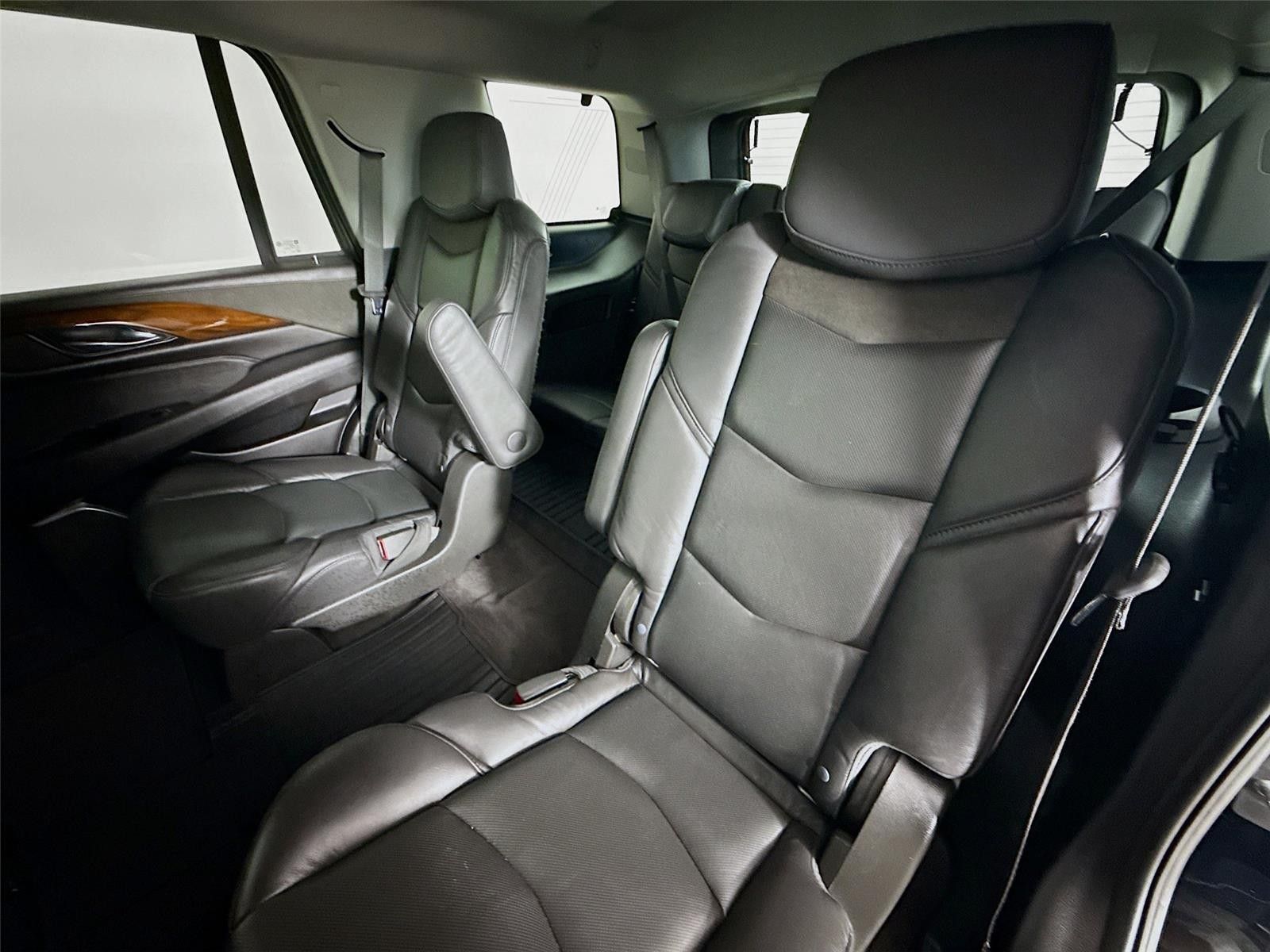 2020 Cadillac Escalade Premium Luxury RWD