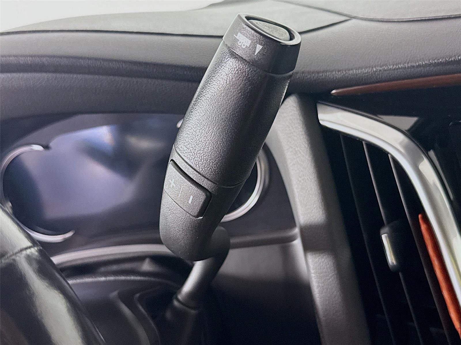 2020 Cadillac Escalade Premium Luxury RWD