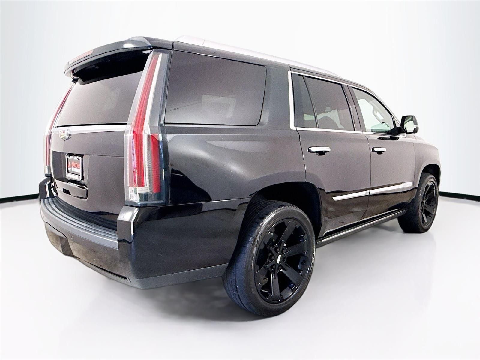 2020 Cadillac Escalade Premium Luxury RWD