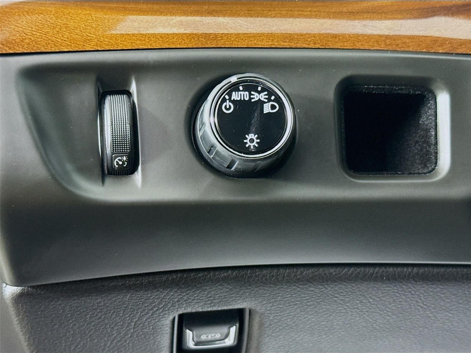 2020 Cadillac Escalade Premium Luxury RWD