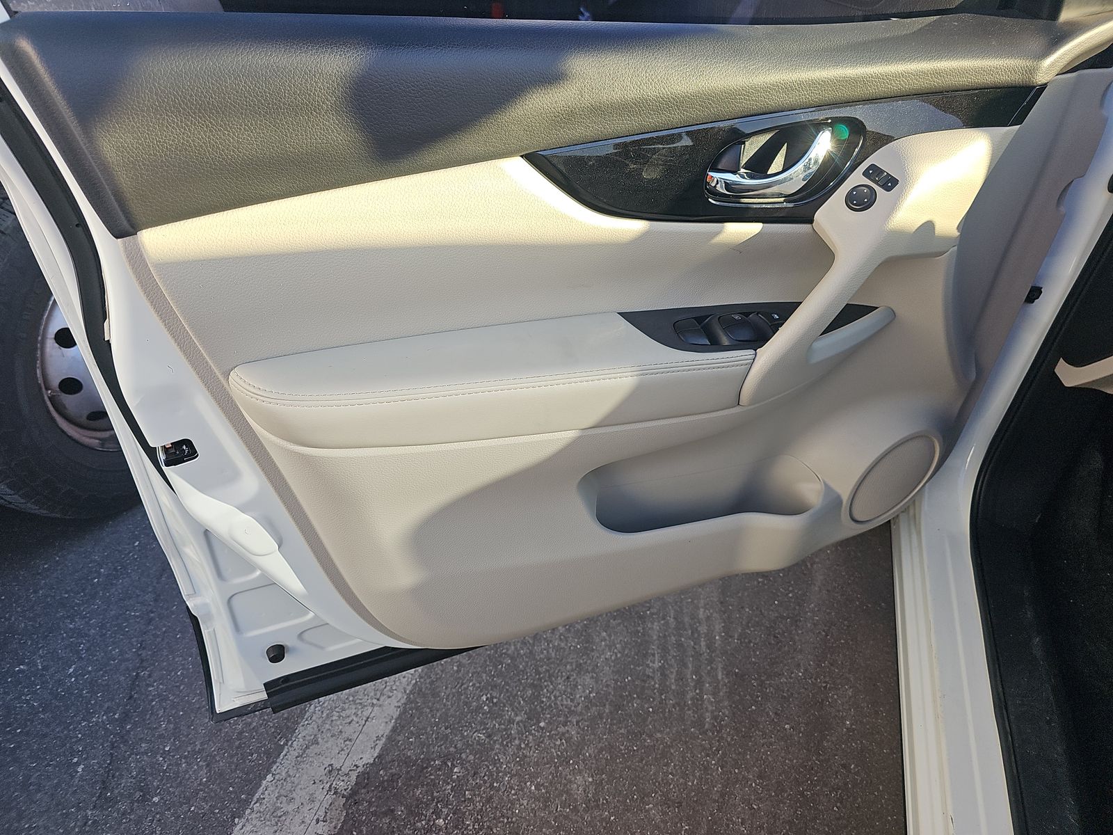 2020 Nissan Rogue Sport SV FWD