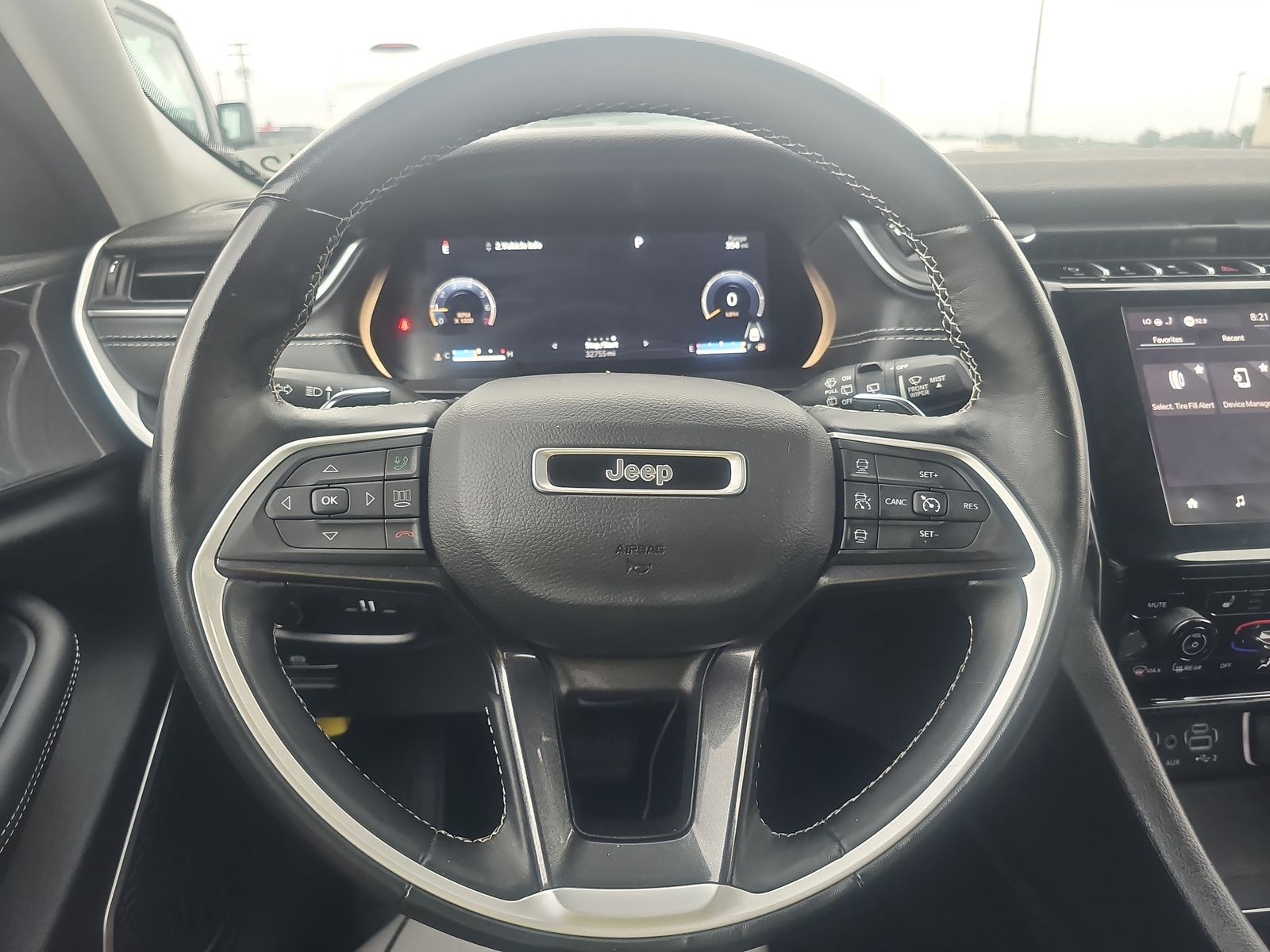 2022 Jeep Grand Cherokee Laredo AWD