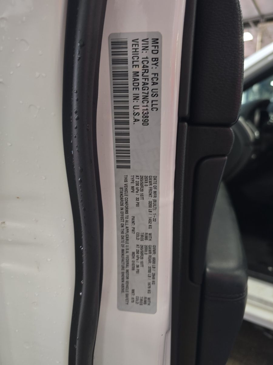 2022 Jeep Grand Cherokee Laredo X AWD