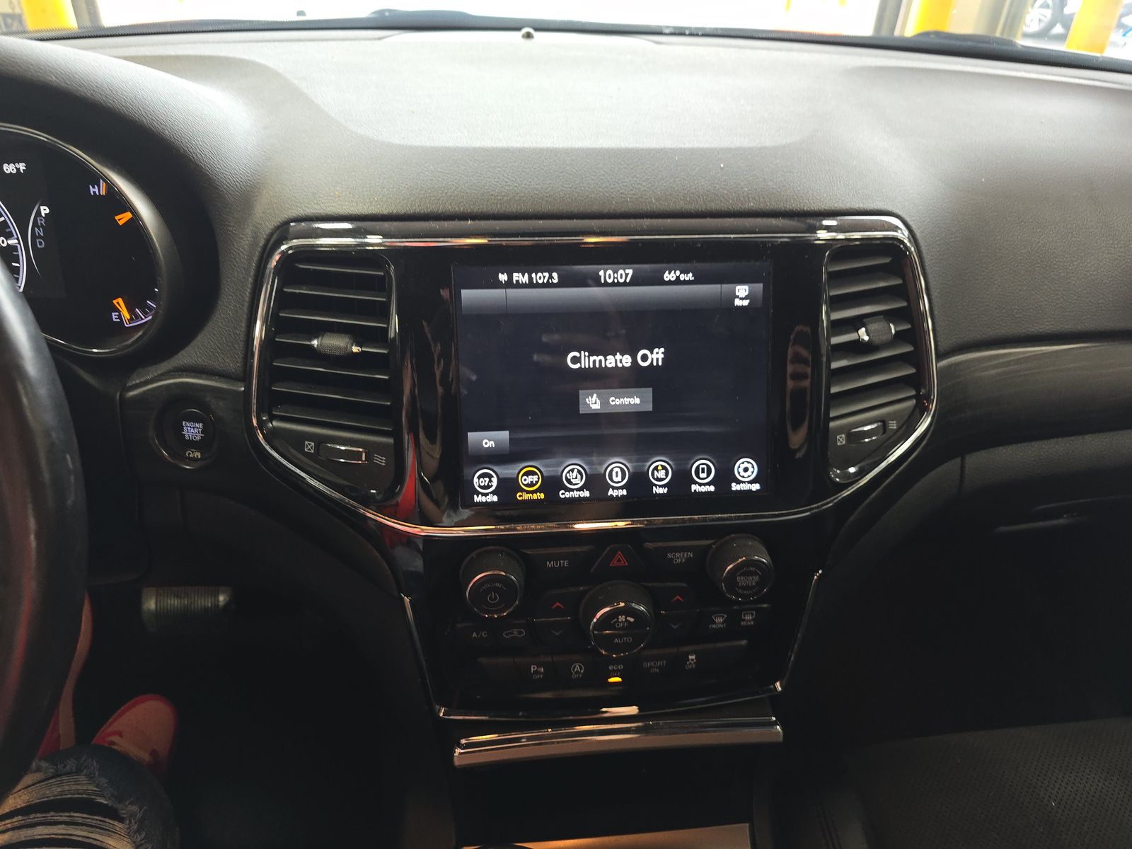 2022 Jeep Grand Cherokee Laredo X AWD