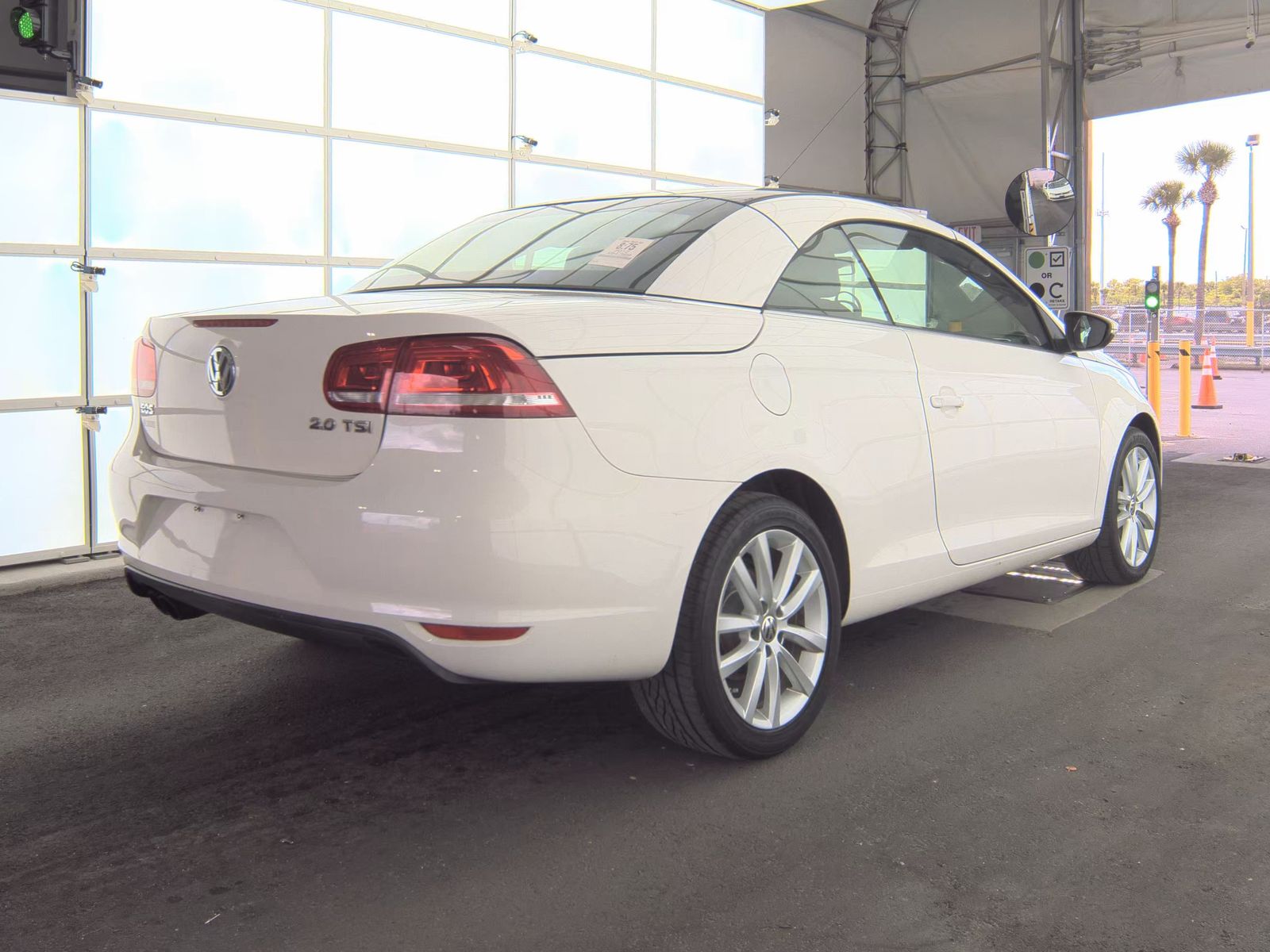 2012 Volkswagen Eos 2.0T Komfort FWD