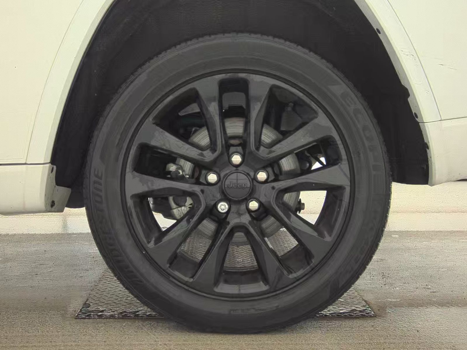 2022 Jeep Grand Cherokee Laredo X AWD