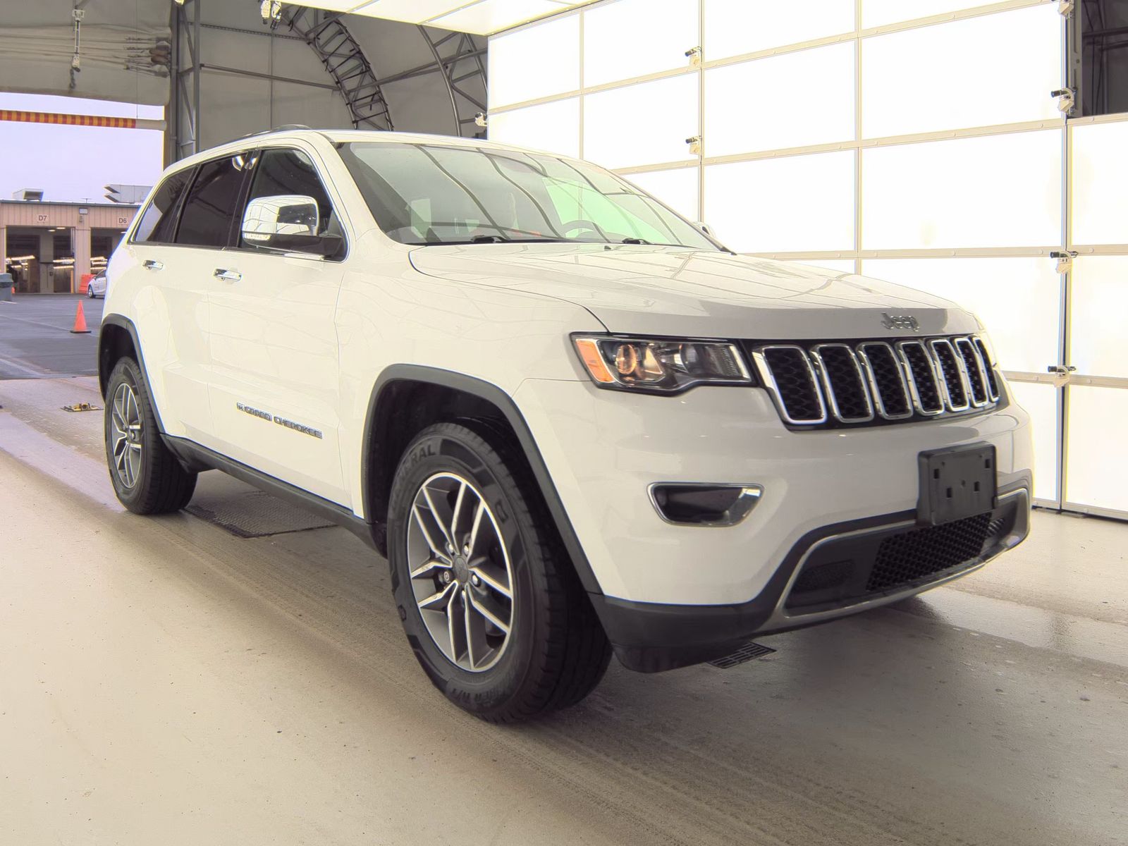 2022 Jeep Grand Cherokee Limited AWD