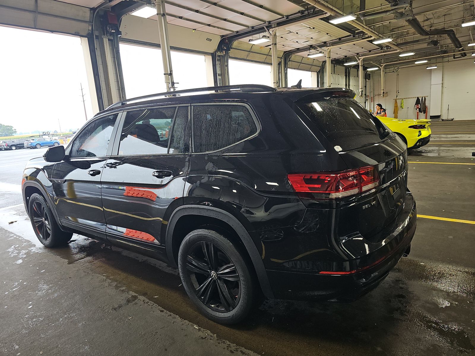 2022 Volkswagen Atlas 3.6L SEL R-Line Black AWD