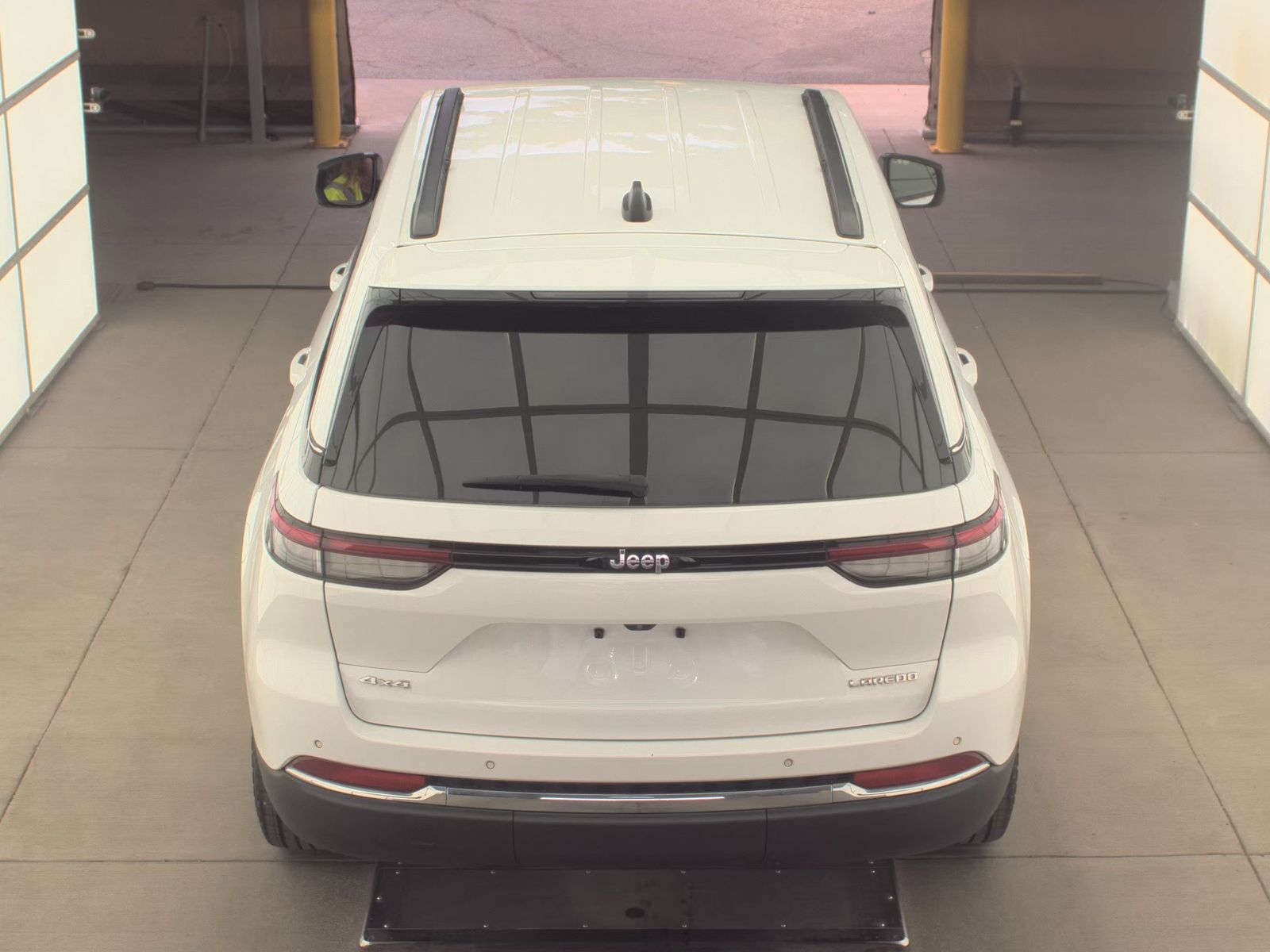 2022 Jeep Grand Cherokee Laredo AWD