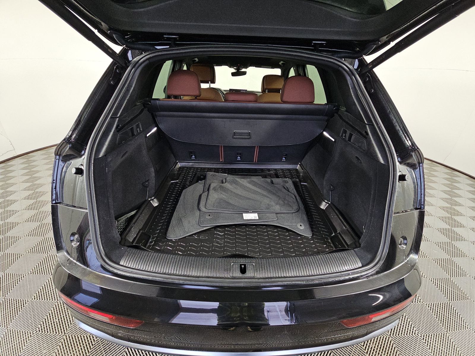 2023 Audi Q5 S line Premium AWD