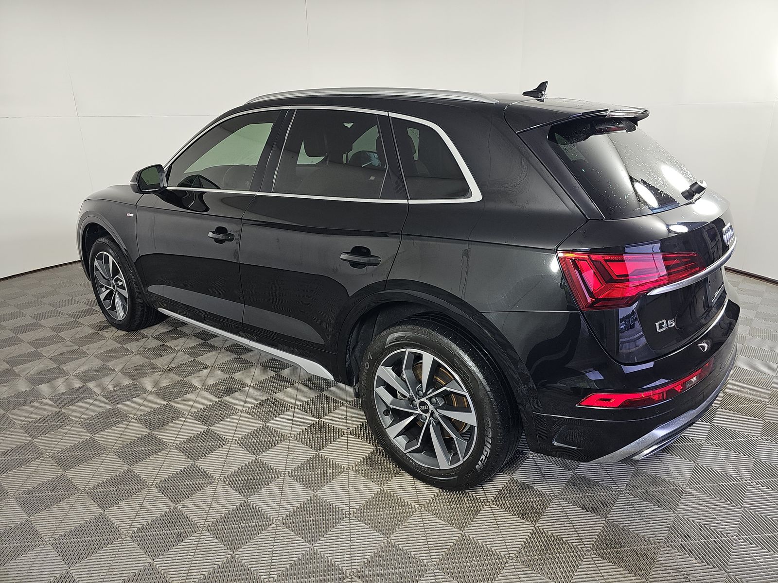 2023 Audi Q5 S line Premium AWD