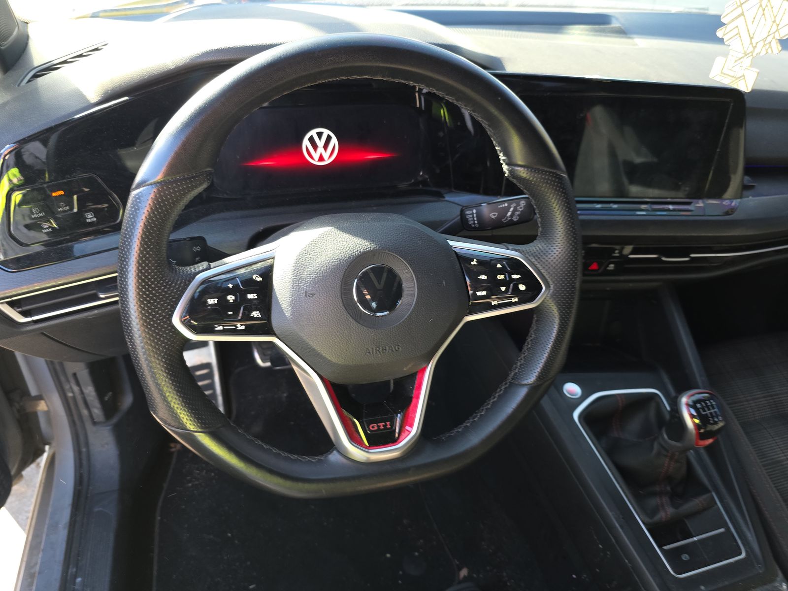 2022 Volkswagen Golf GTI 2.0T SE FWD