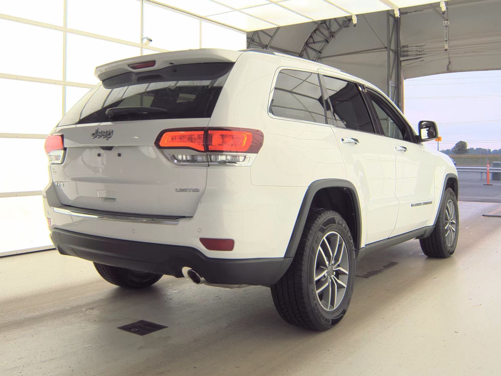 2022 Jeep Grand Cherokee Limited AWD