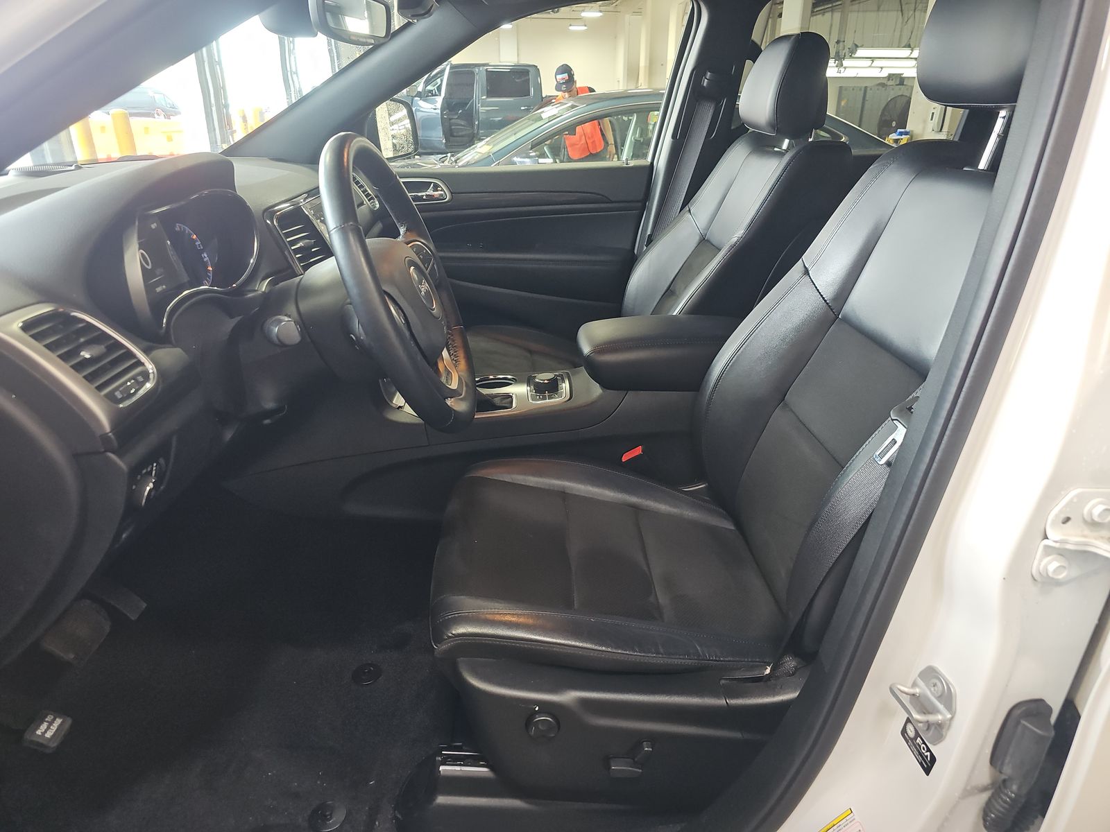 2022 Jeep Grand Cherokee Laredo X AWD