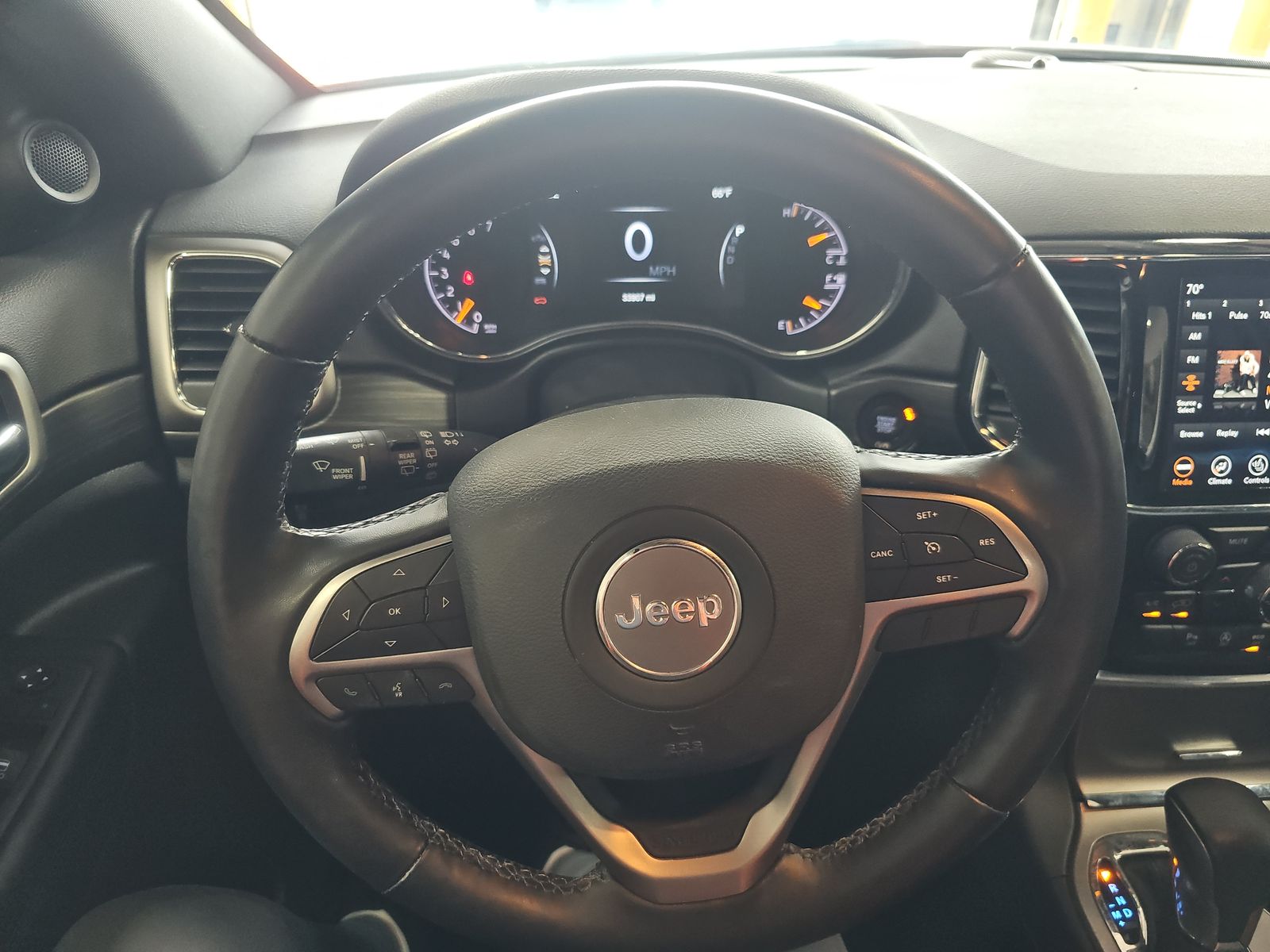 2022 Jeep Grand Cherokee Laredo X AWD